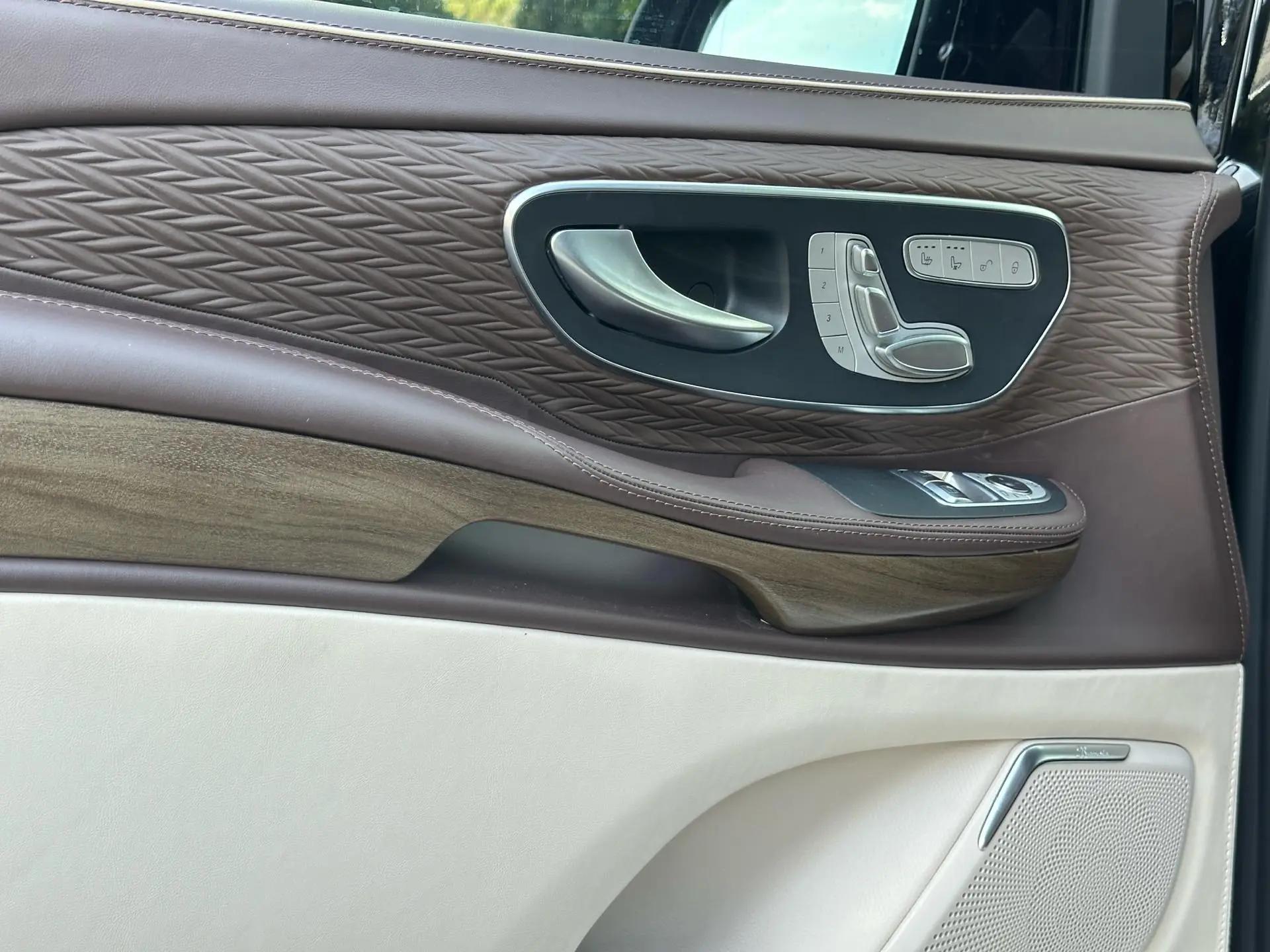 Mercedes Benz V 2022V 260 L 2.0T Deluxe Edition Automatic Gear 19