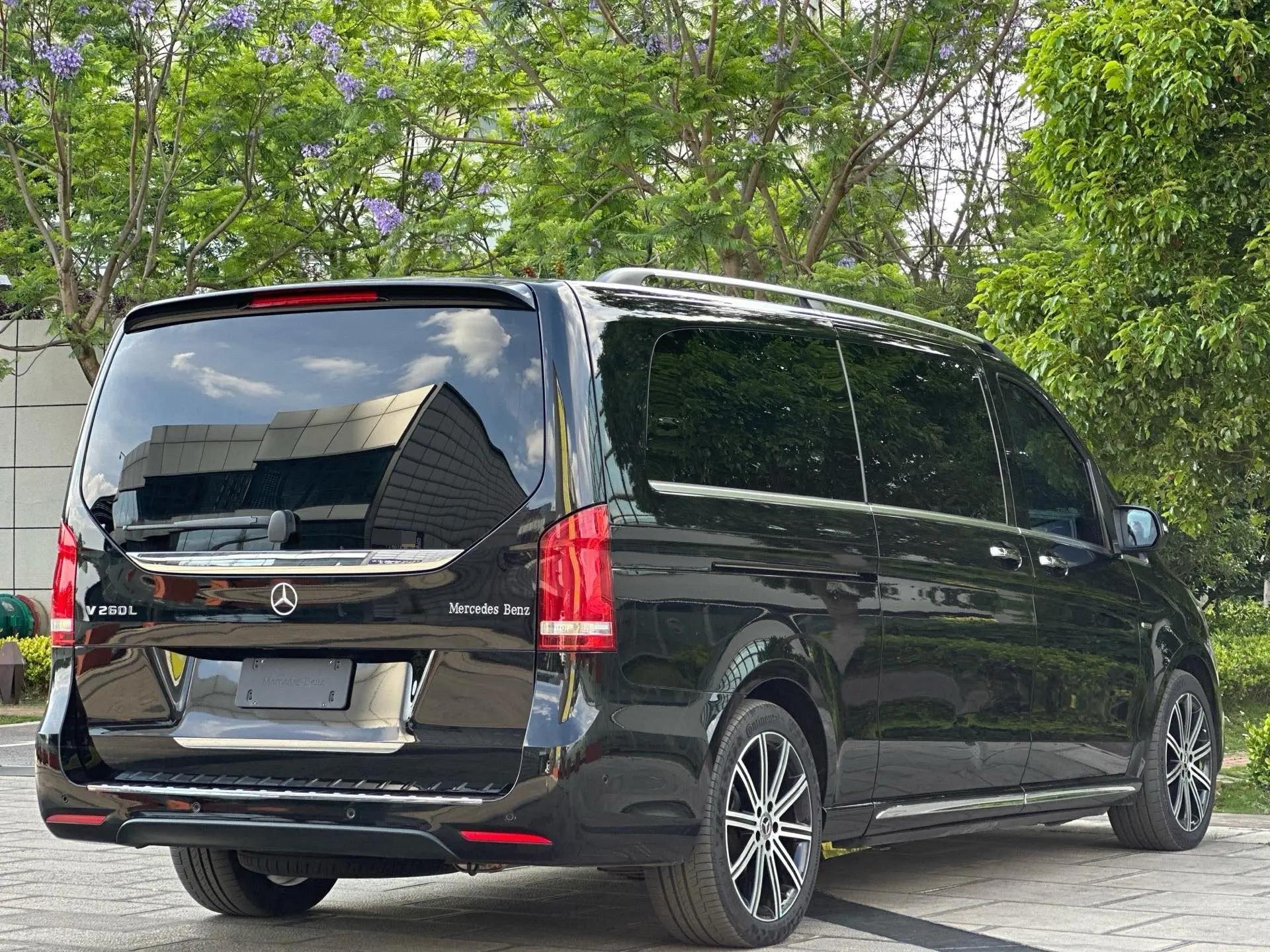 Mercedes Benz V 2022V 260 L 2.0T Deluxe Edition Automatic Gear 4