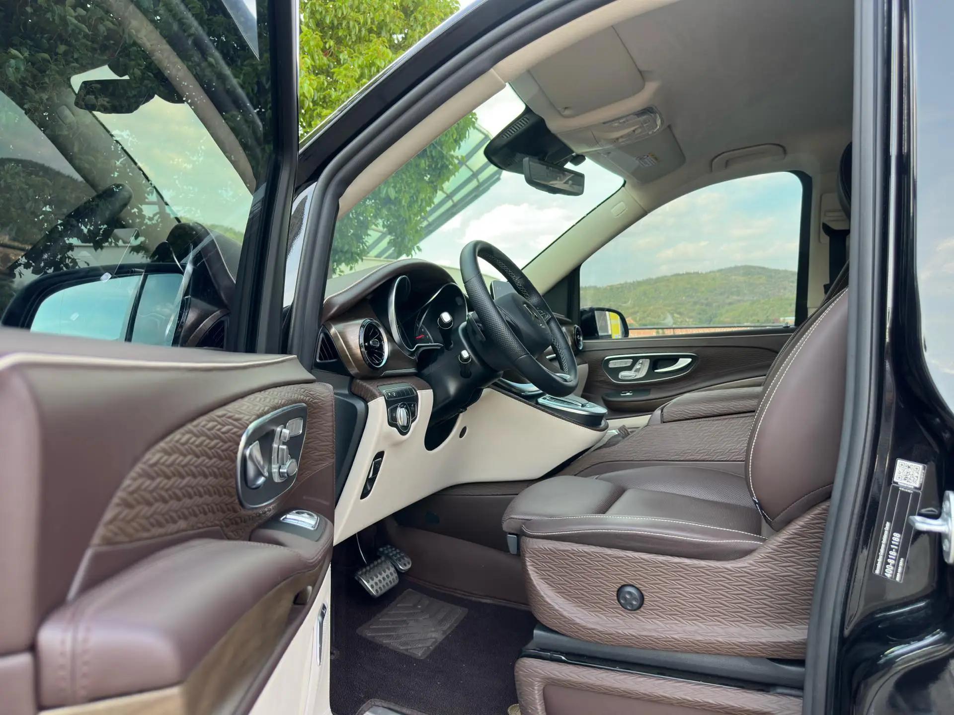 Mercedes Benz V 2022V 260 L 2.0T Deluxe Edition Automatic Gear 8