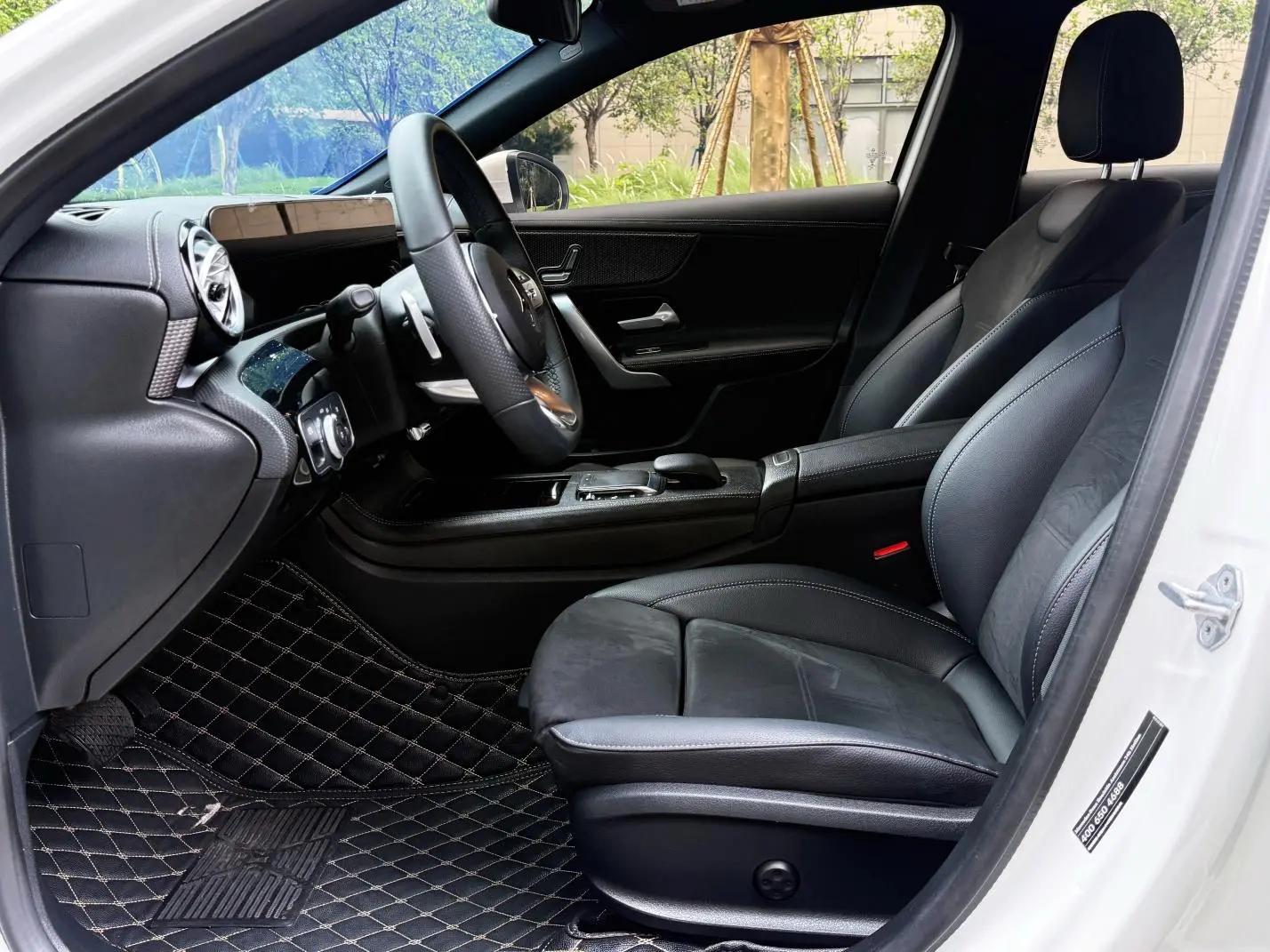 Mercedes Benz Class A 2023 A 200 L 1.3T Dynamic Automatic 10