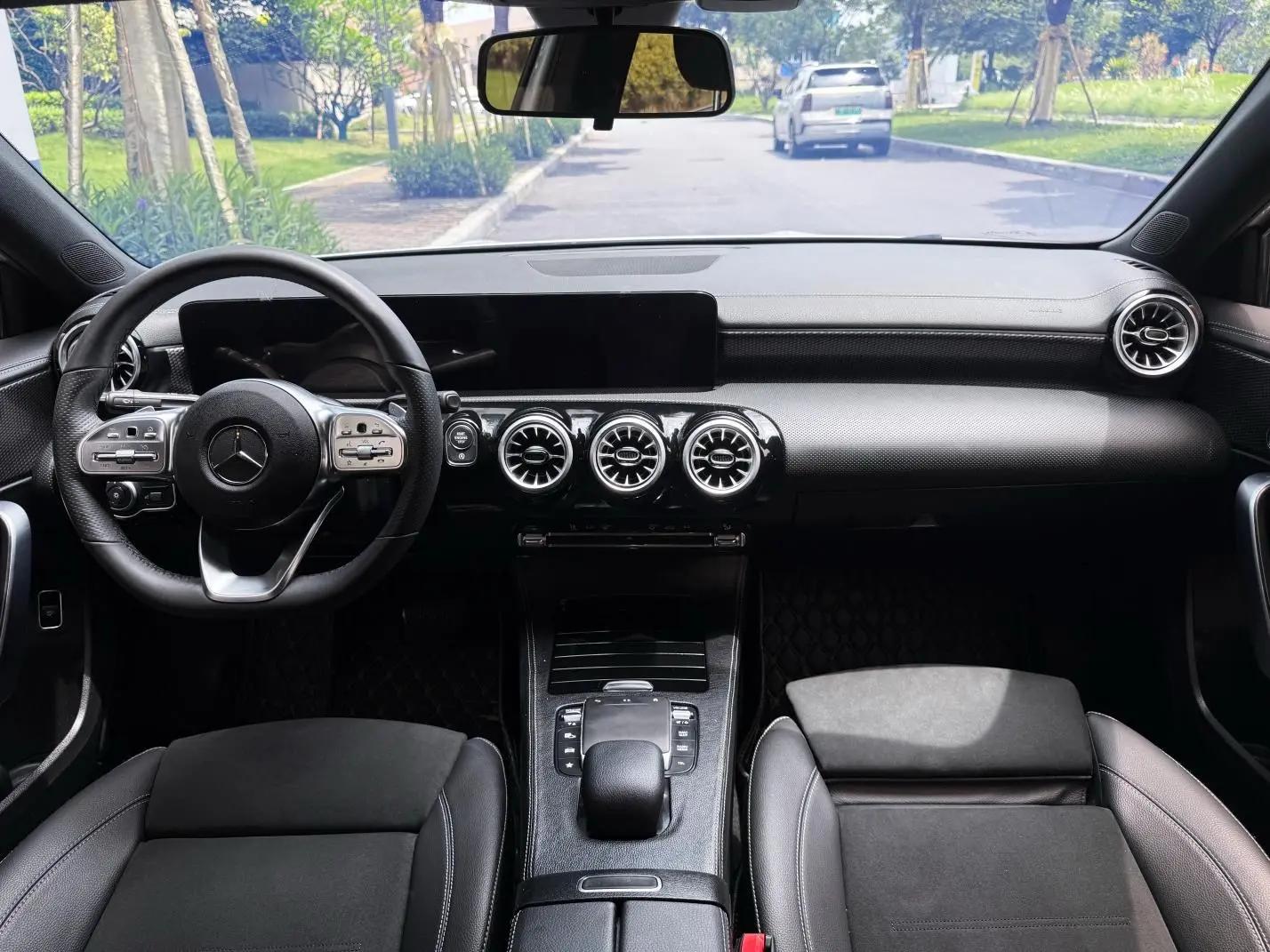 Mercedes Benz Class A 2023 A 200 L 1.3T Dynamic Automatic 24