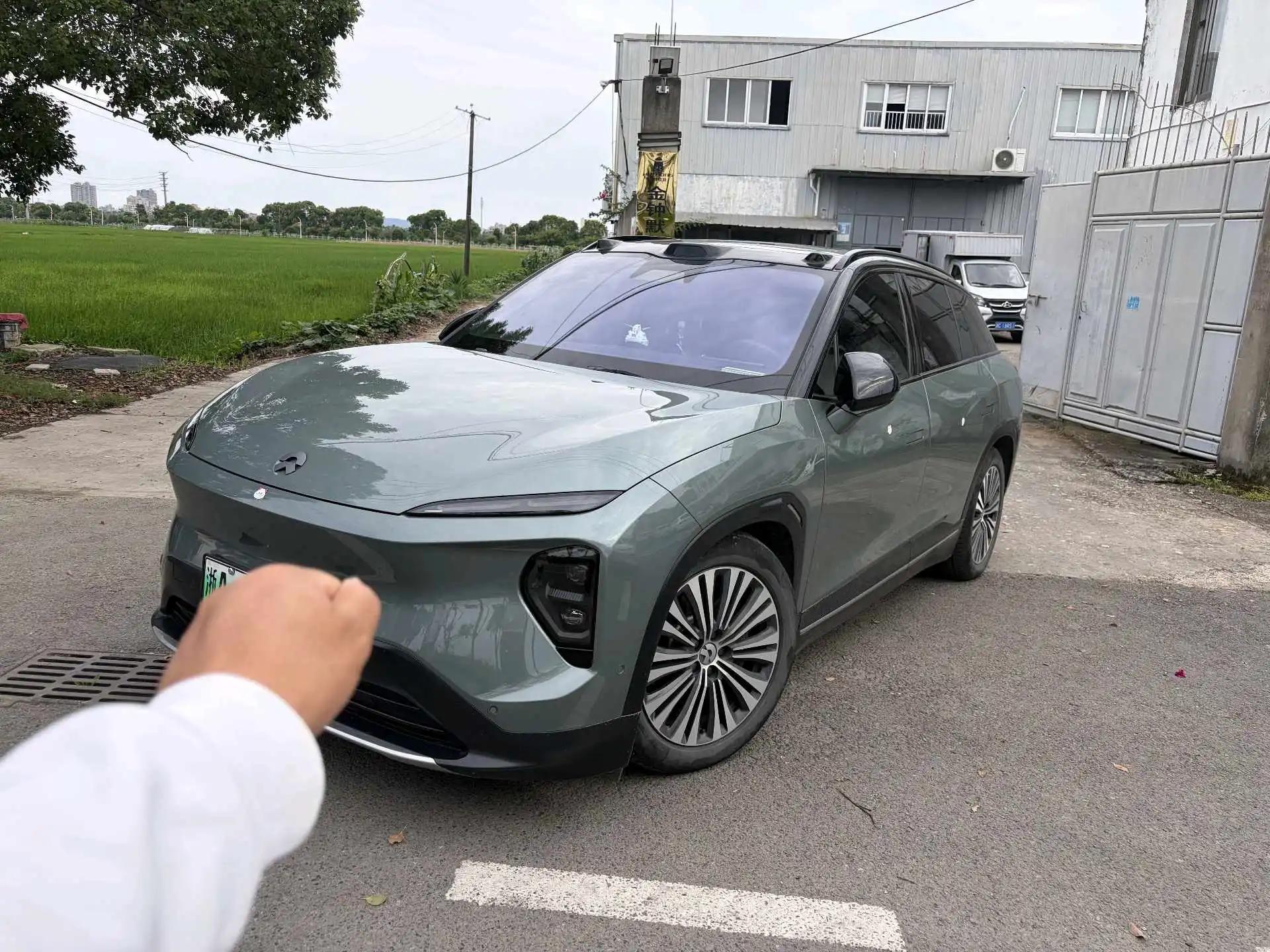 Open image lightbox: NIO ES7 2022 75kWh