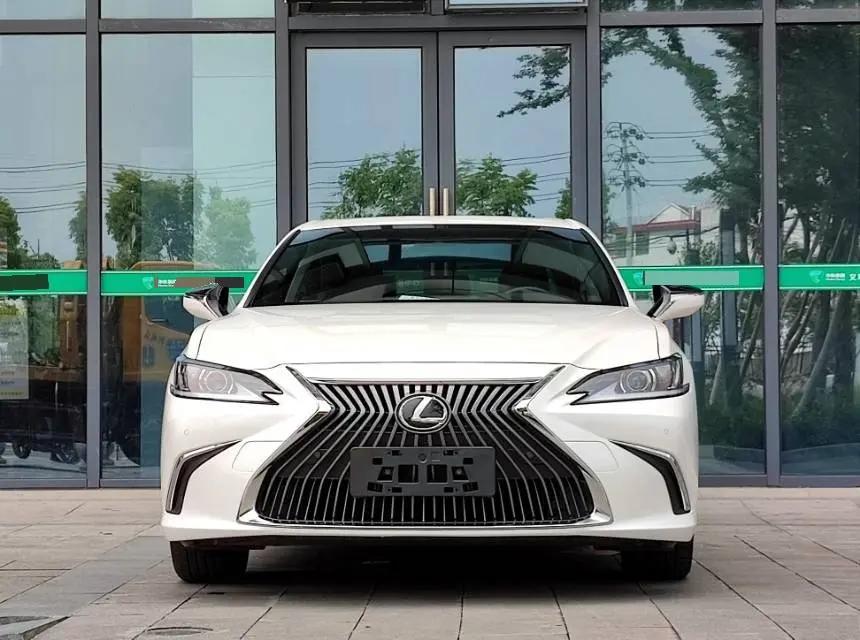 Lexus ES 2022 200 Excellence Edition 2