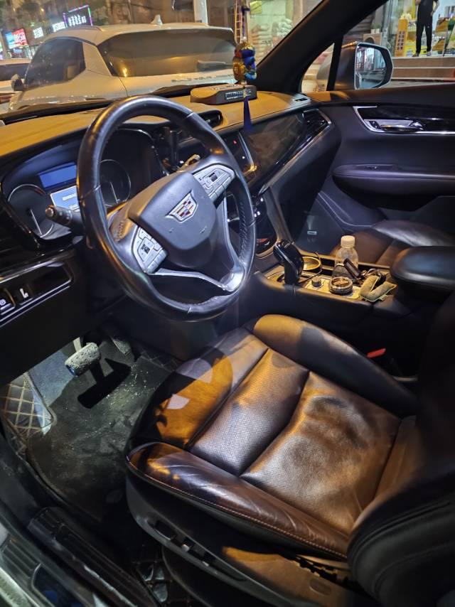 Cadillac 2019 XT6 2.0T 28T Luxury Automatic Gear 5