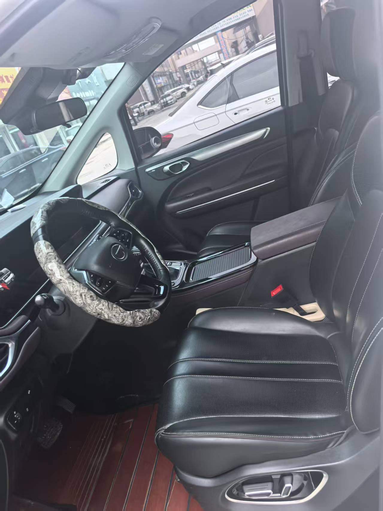 GAC Trumpchi 2023 M6 PRO 1.5T 270T Luxury Edition, Automatic Transmission 3