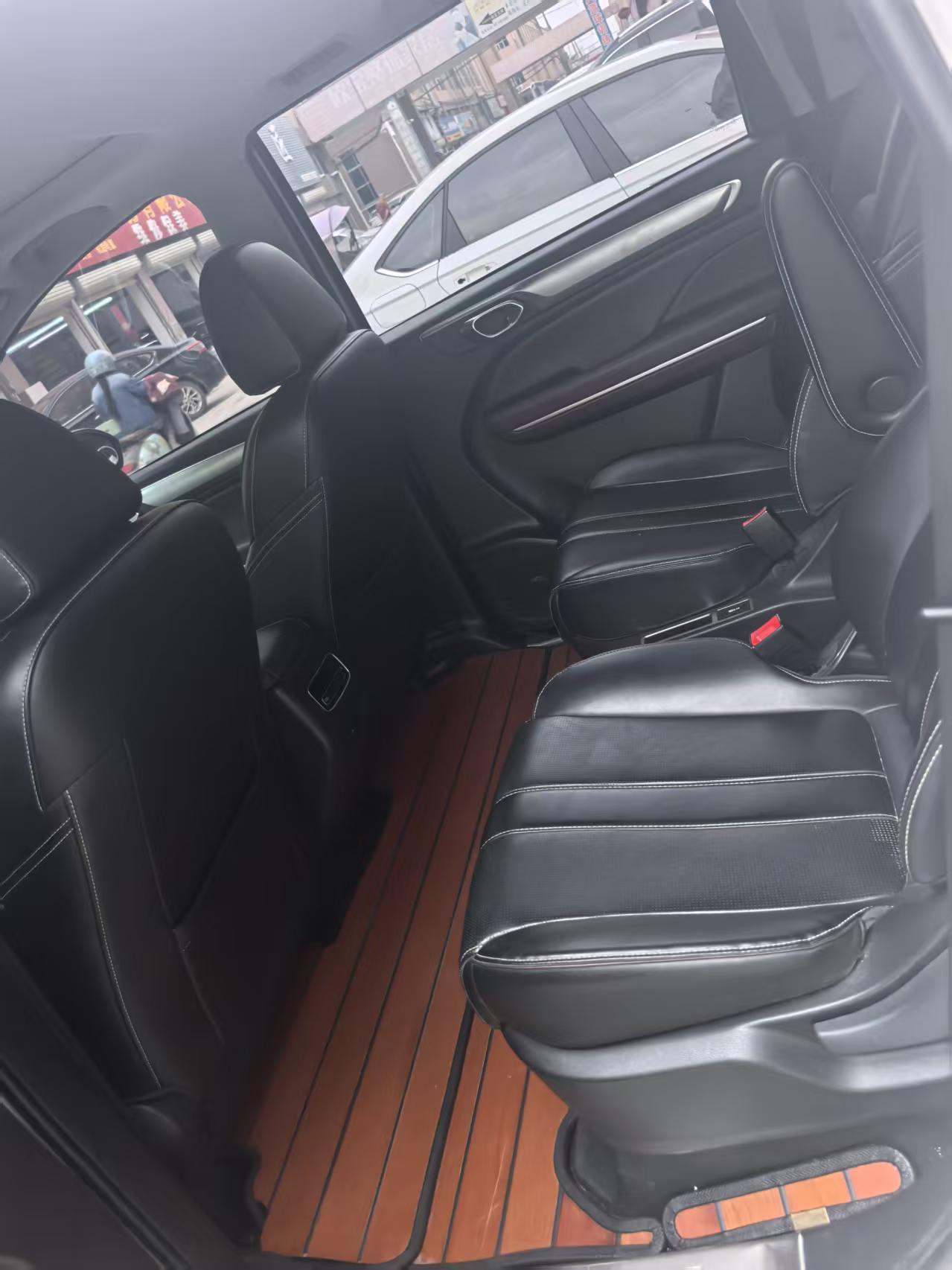 GAC Trumpchi 2023 M6 PRO 1.5T 270T Luxury Edition, Automatic Transmission 4