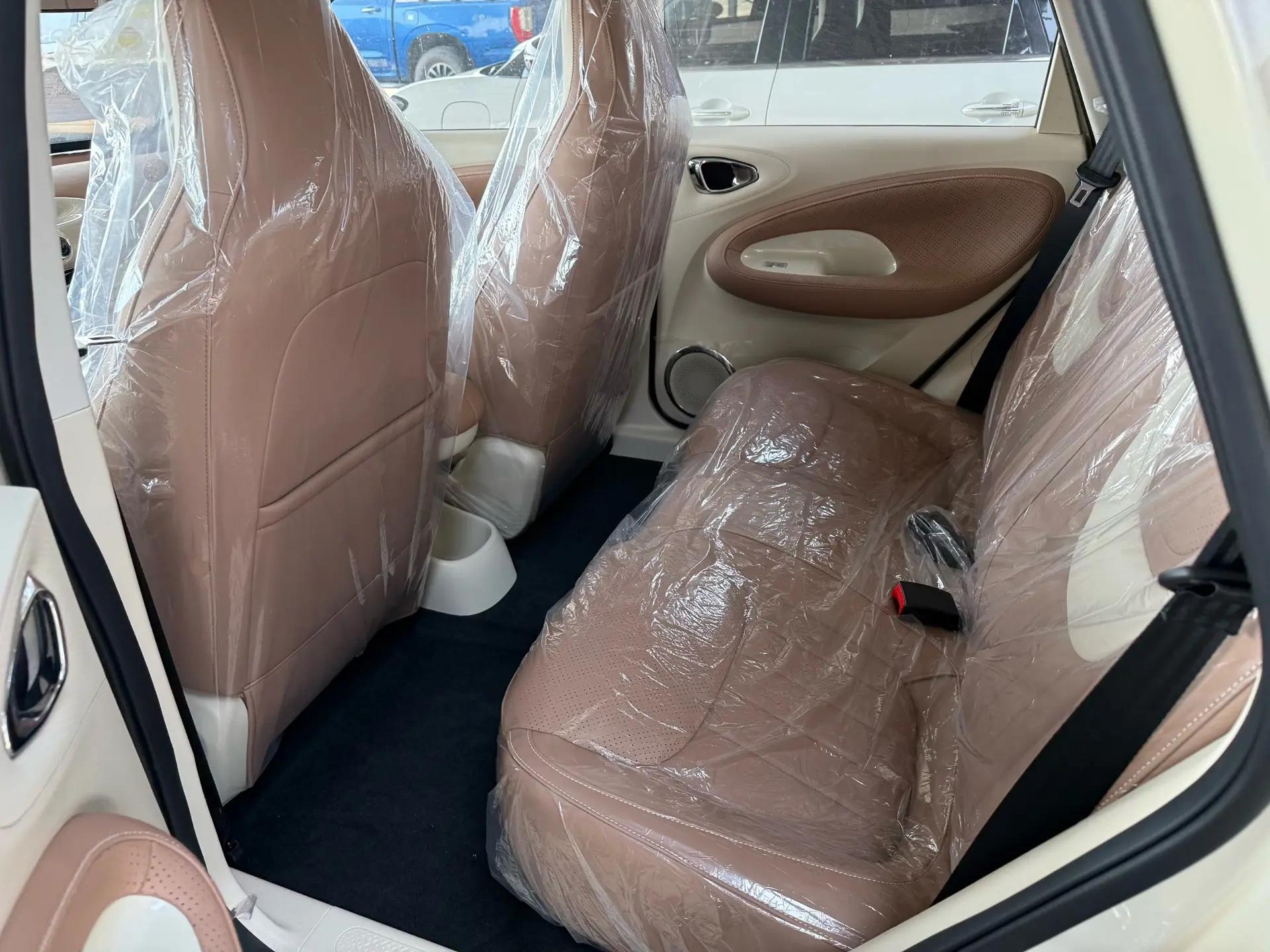 WuLing 2025 Plantronics 410km LingBox Exclusive Automatic Transmission 7