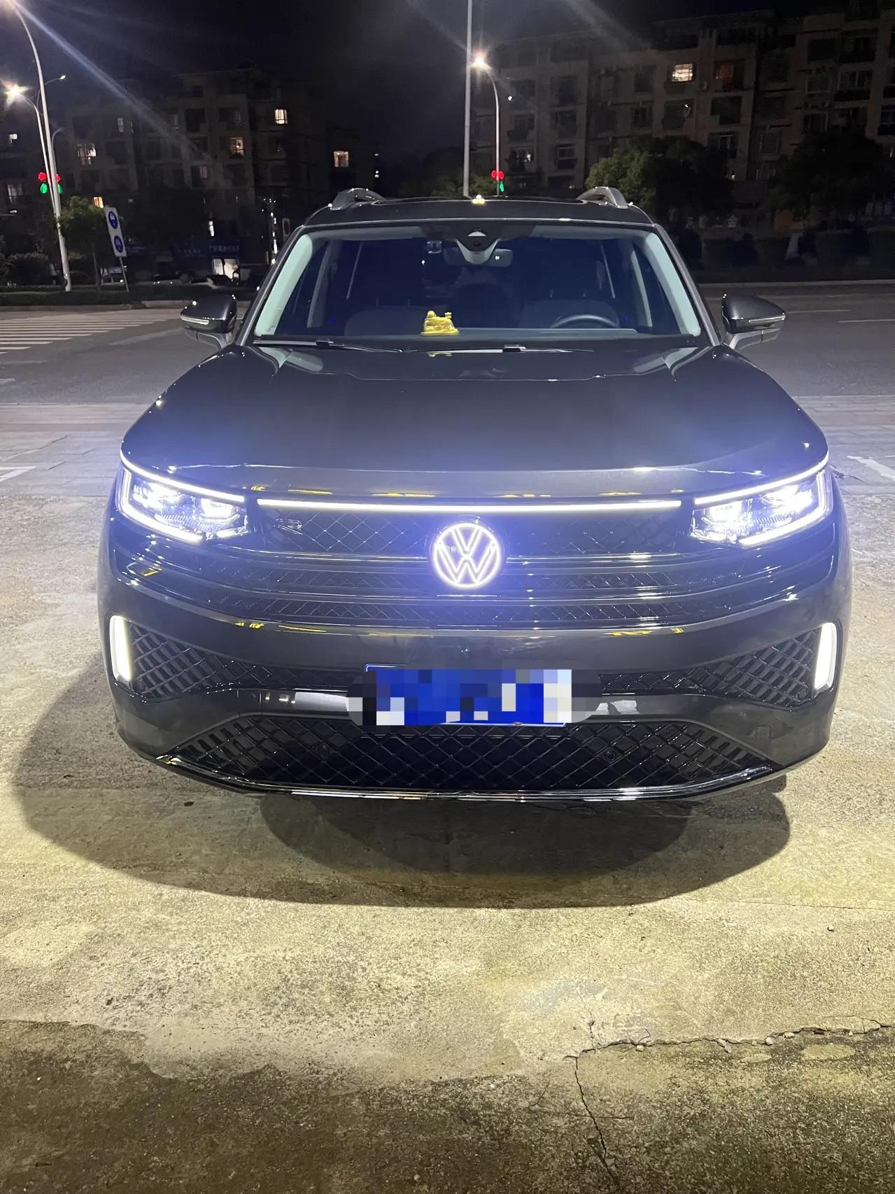 Volkswagen 2025 model tour R-Line 2.0TSI 380TSI four-wheel drive R-Line cruise all-round automatic transmission 2