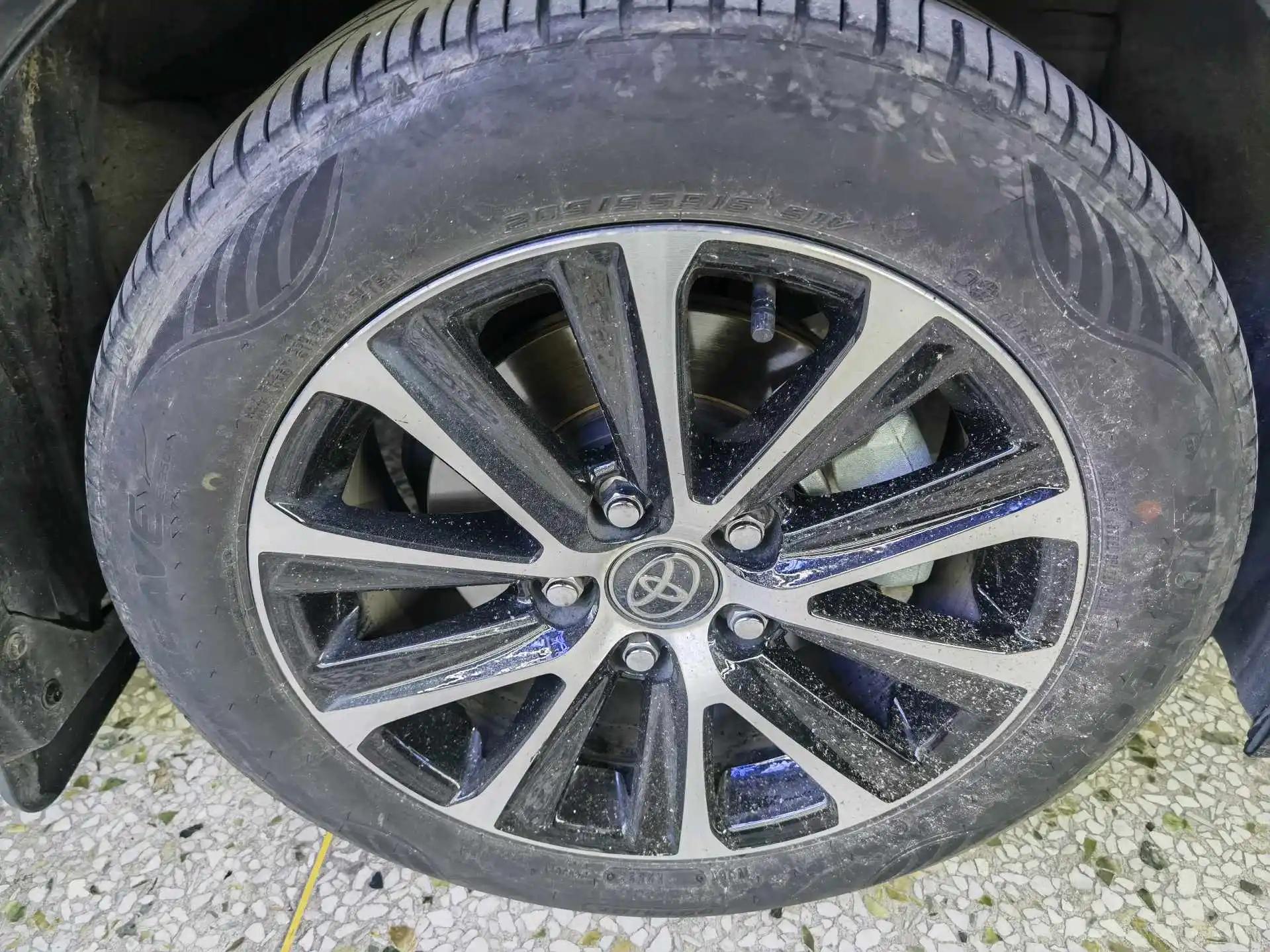 Toyota 2023 Levin Dual Engine 1.8 CVT Intelligent Electric Hybrid Luxury Automatic 10