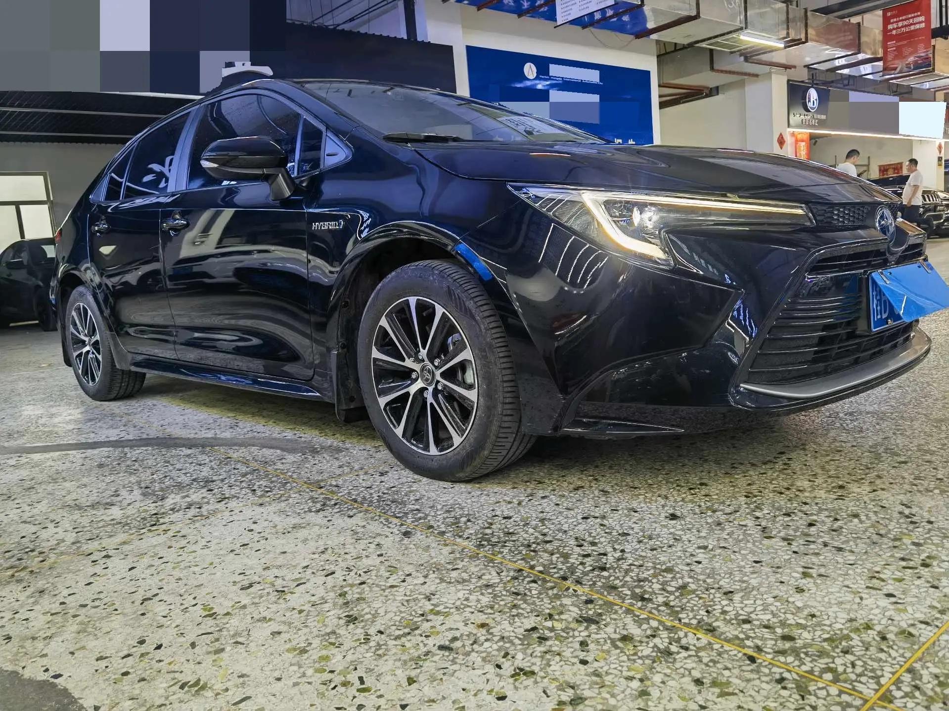 Toyota 2023 Levin Dual Engine 1.8 CVT Intelligent Electric Hybrid Luxury Automatic 3