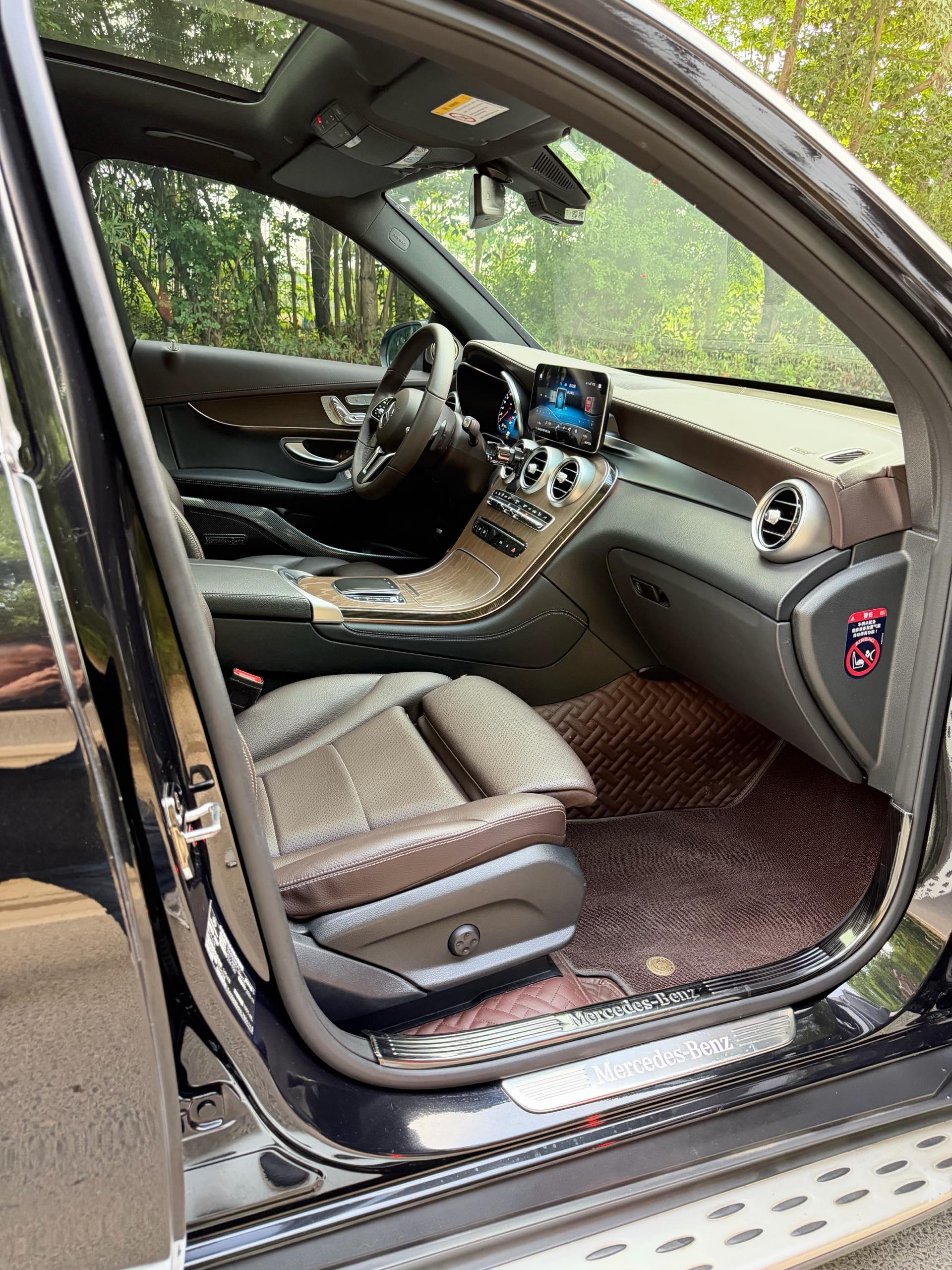 Mercedes Benz GLC 2022 GLC 260 L 4MATIC Luxury 12