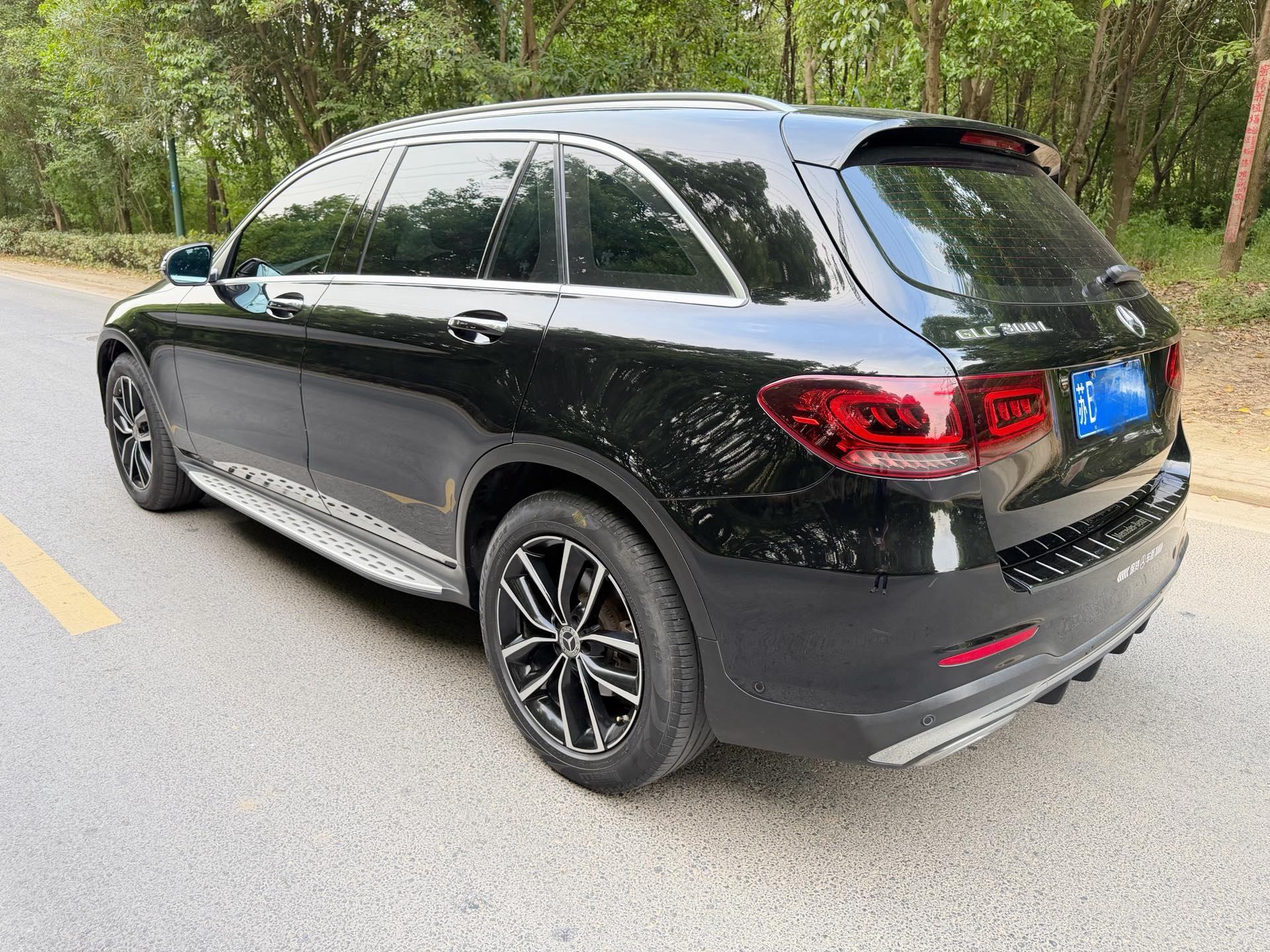 Mercedes Benz GLC 2022 GLC 260 L 4MATIC Luxury 4