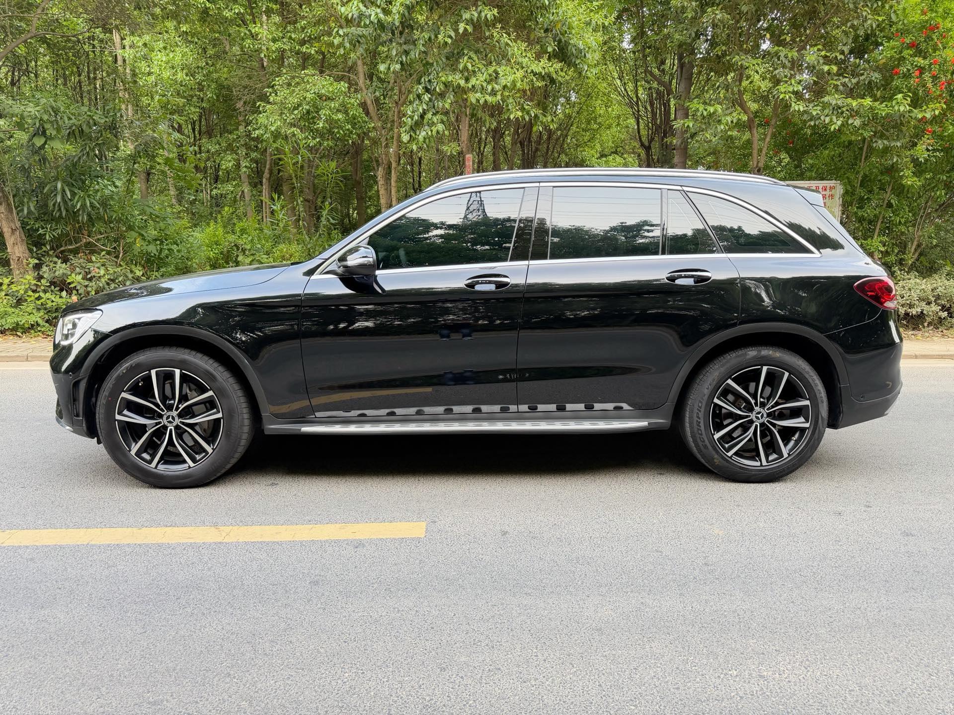 Mercedes Benz GLC 2022 GLC 260 L 4MATIC Luxury 7