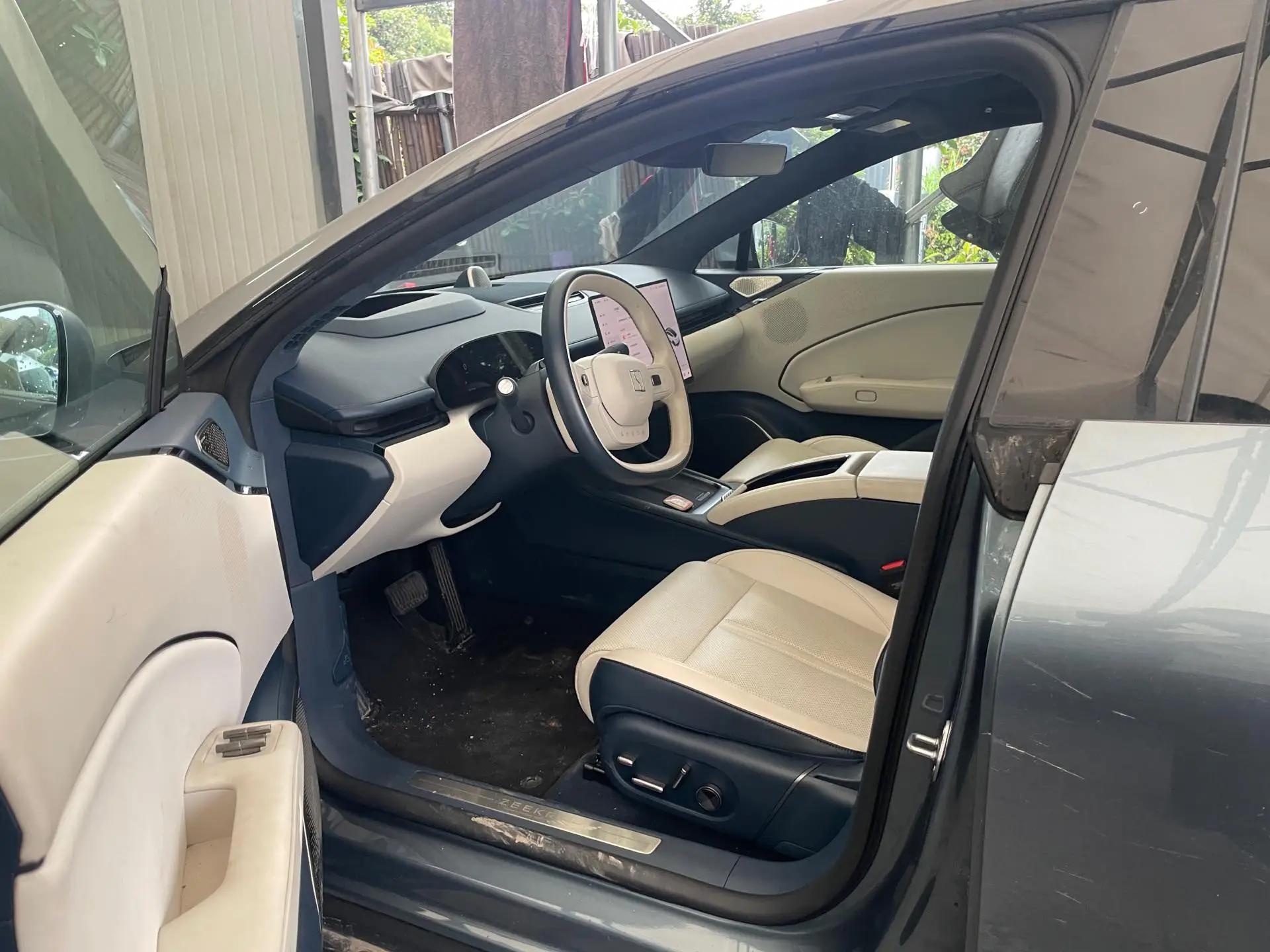 Zeekr 2025 Zeekr 007 4-wheel drive intelligent driving version 75kWh automatic gear 4