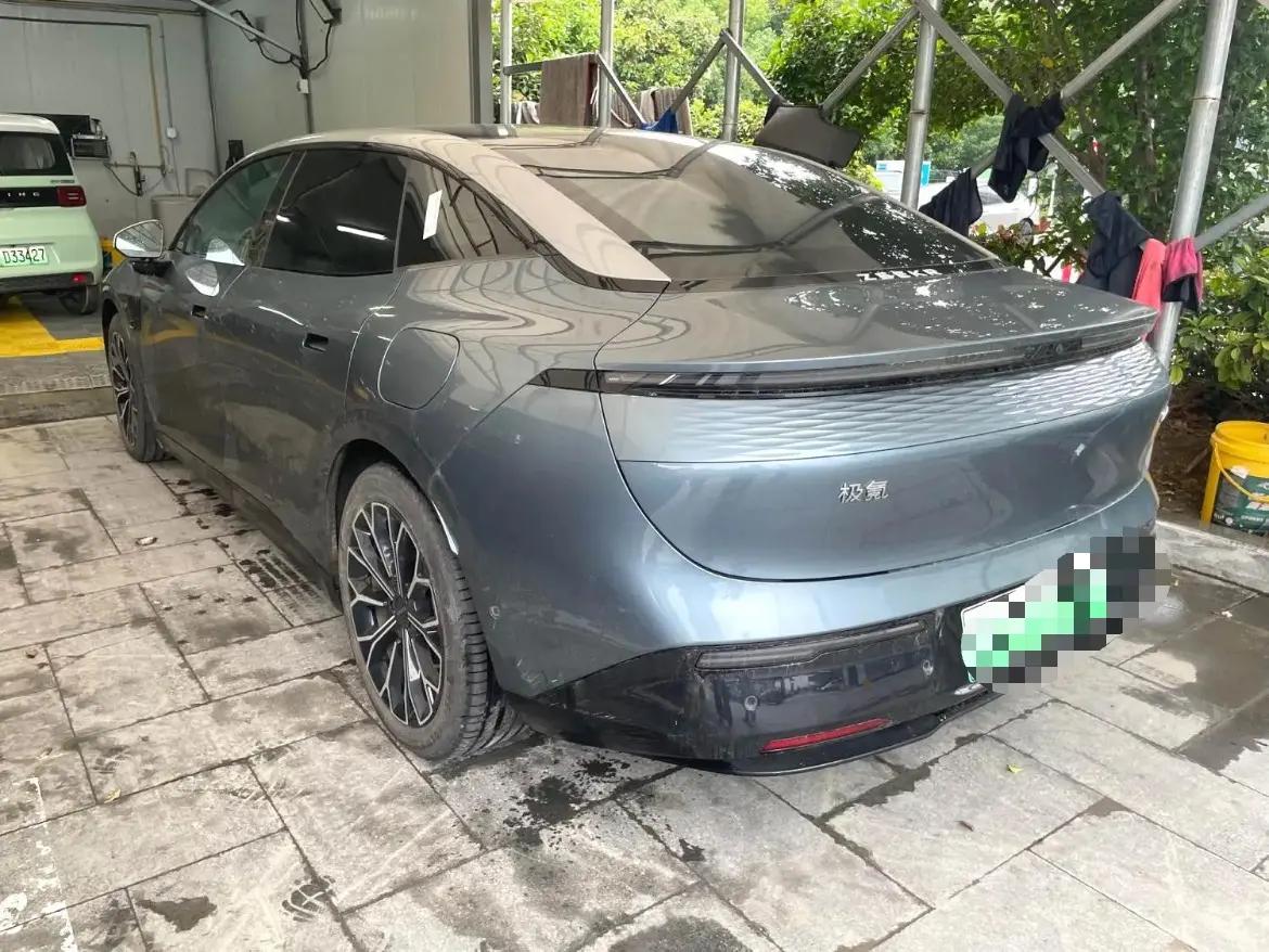 Zeekr 2025 Zeekr 007 4-wheel drive intelligent driving version 75kWh automatic gear 6