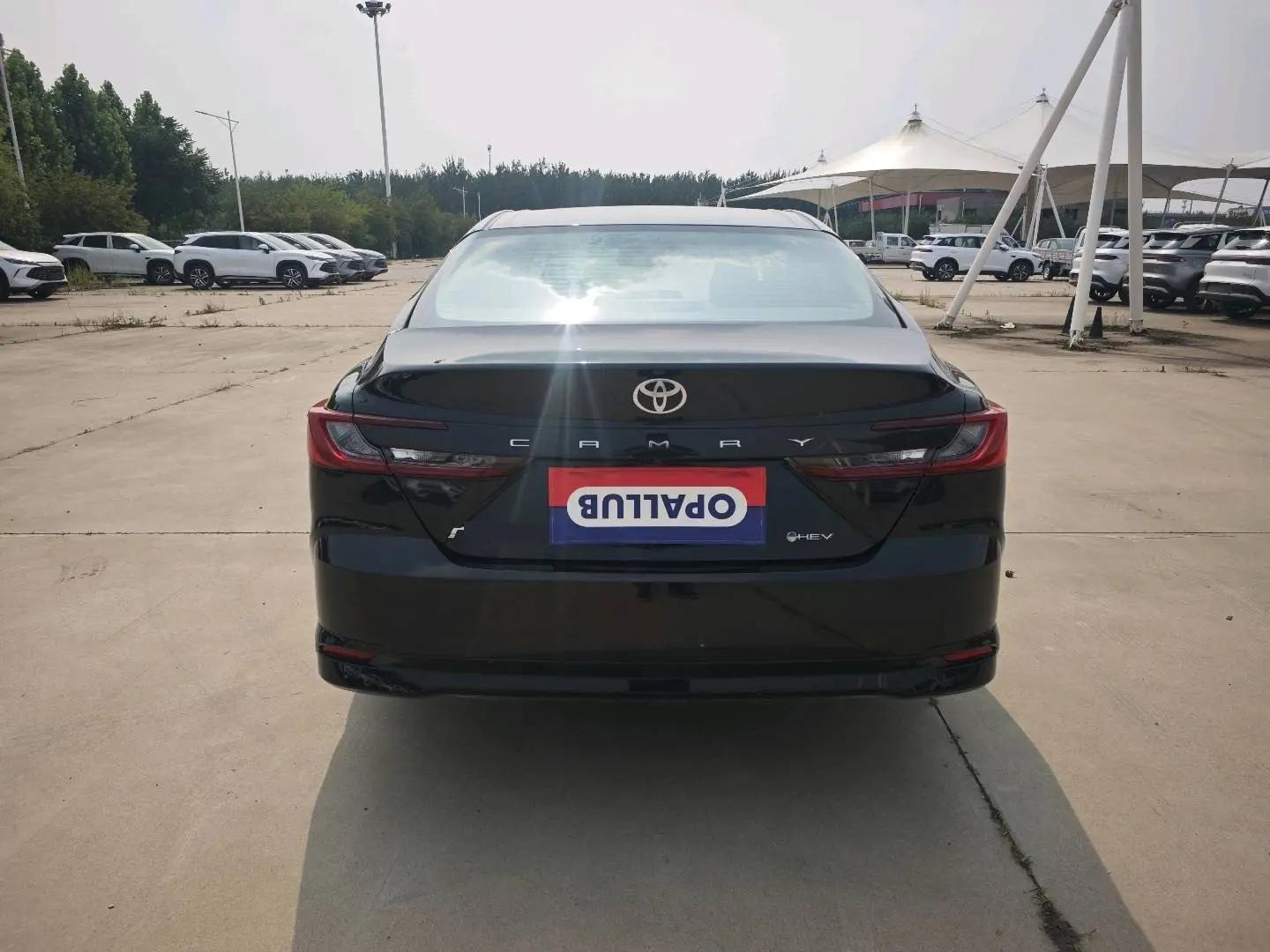 Toyota 2025 Camry Dual Engine 2.0HG CVT Glorious Edition Automatic 9