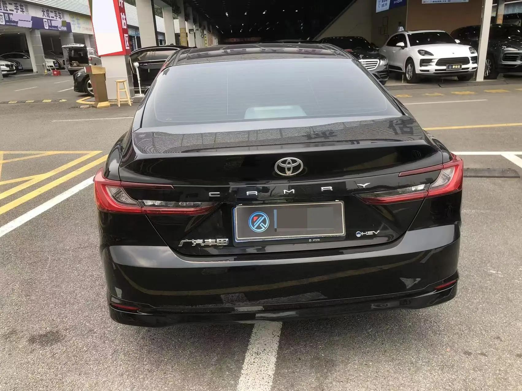 Toyota 2024 Camry Dual Engine 2.0HGVP Stepless Deluxe Automatic Gear 5