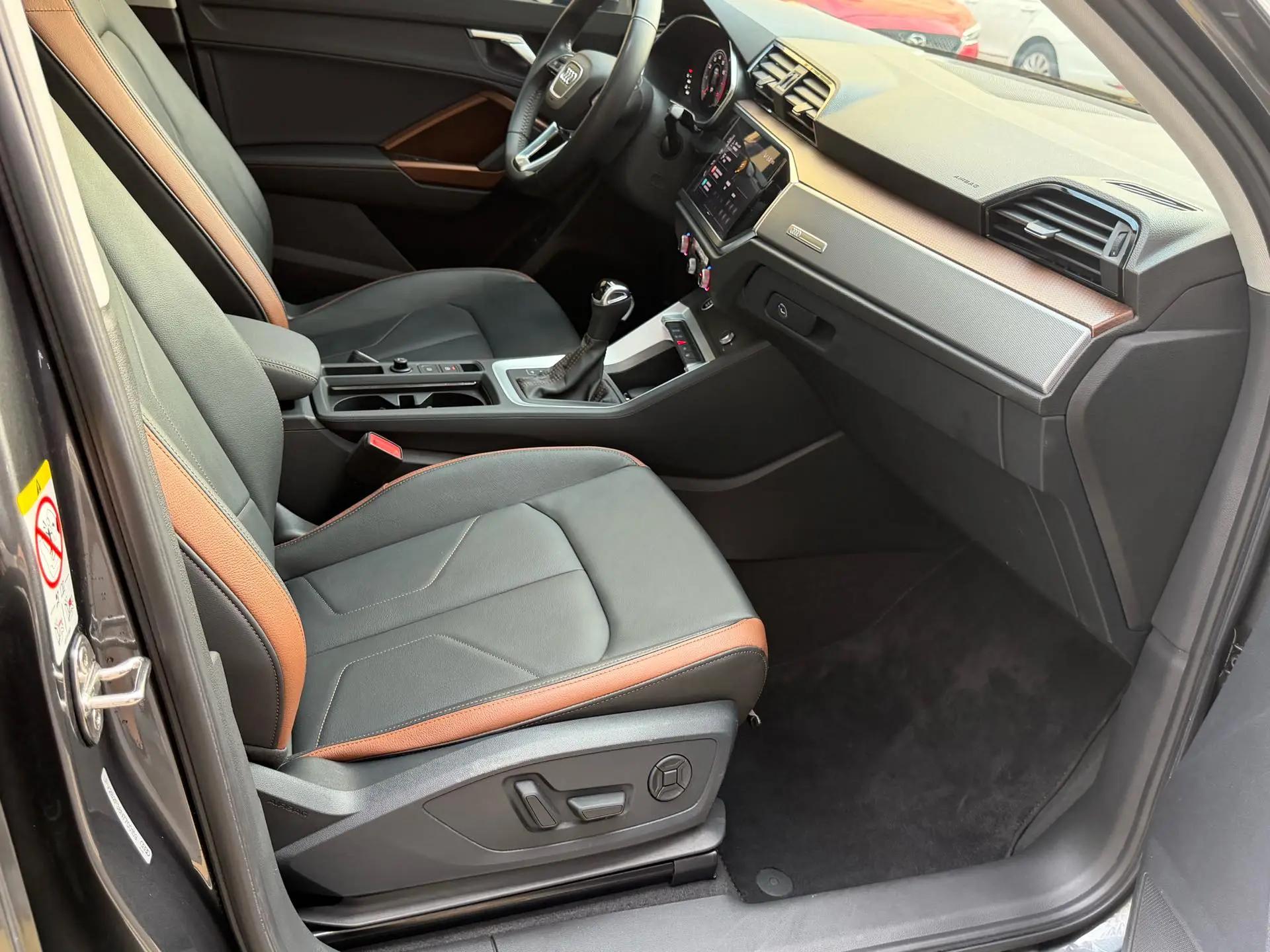 Audi Q3 2022 35 TFSI Fashion Elegant 11