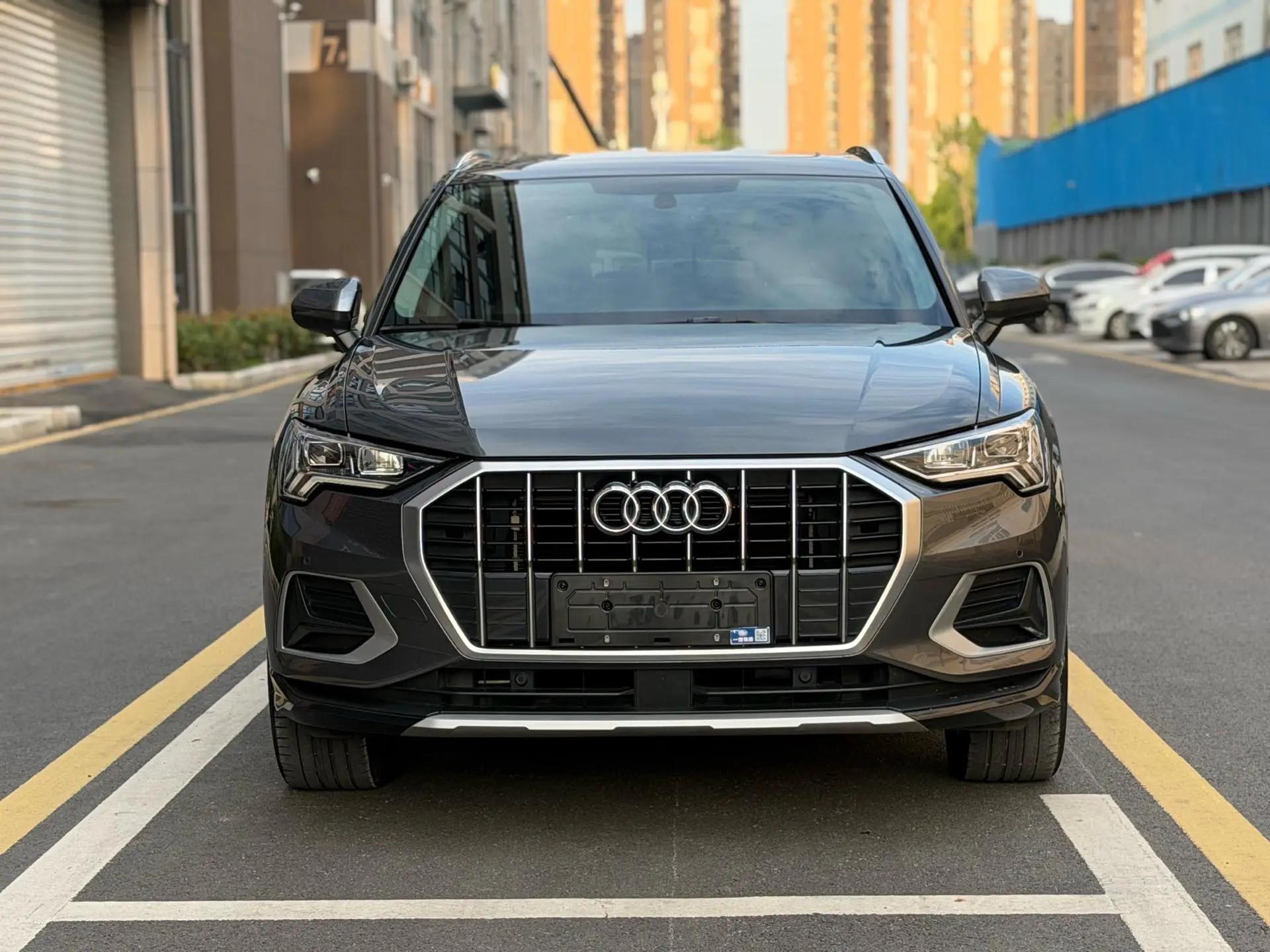 Audi Q3 2022 35 TFSI Fashion Elegant 2