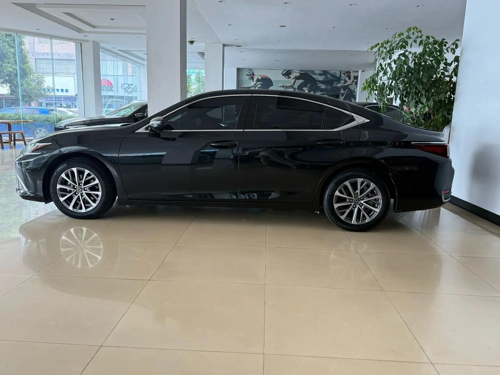 Lexus ES 2023 200 Excellence Edition 3