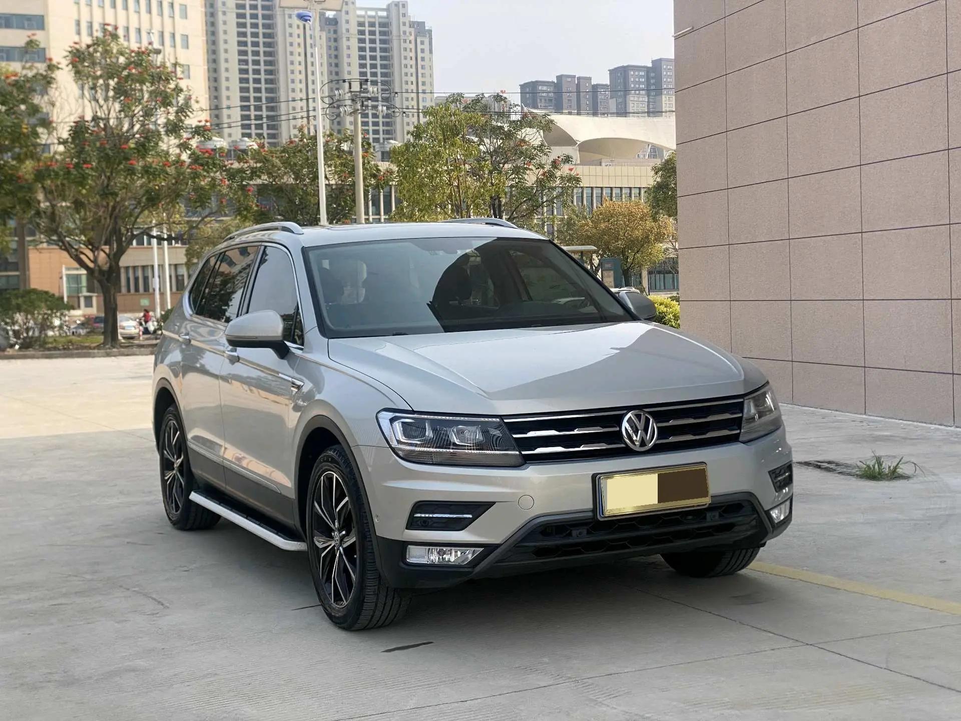 Tiguan L 2020 330TSI Auto Two-Drive Smart Deluxe Edition VI 3