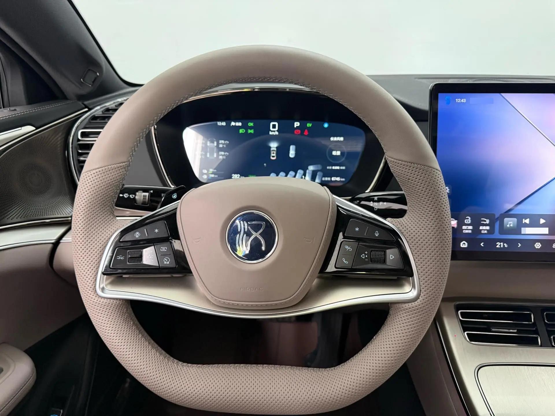 BYD 2025 Han DM-i 1.5T stepless smart driving version 245KM noble automatic gear 12