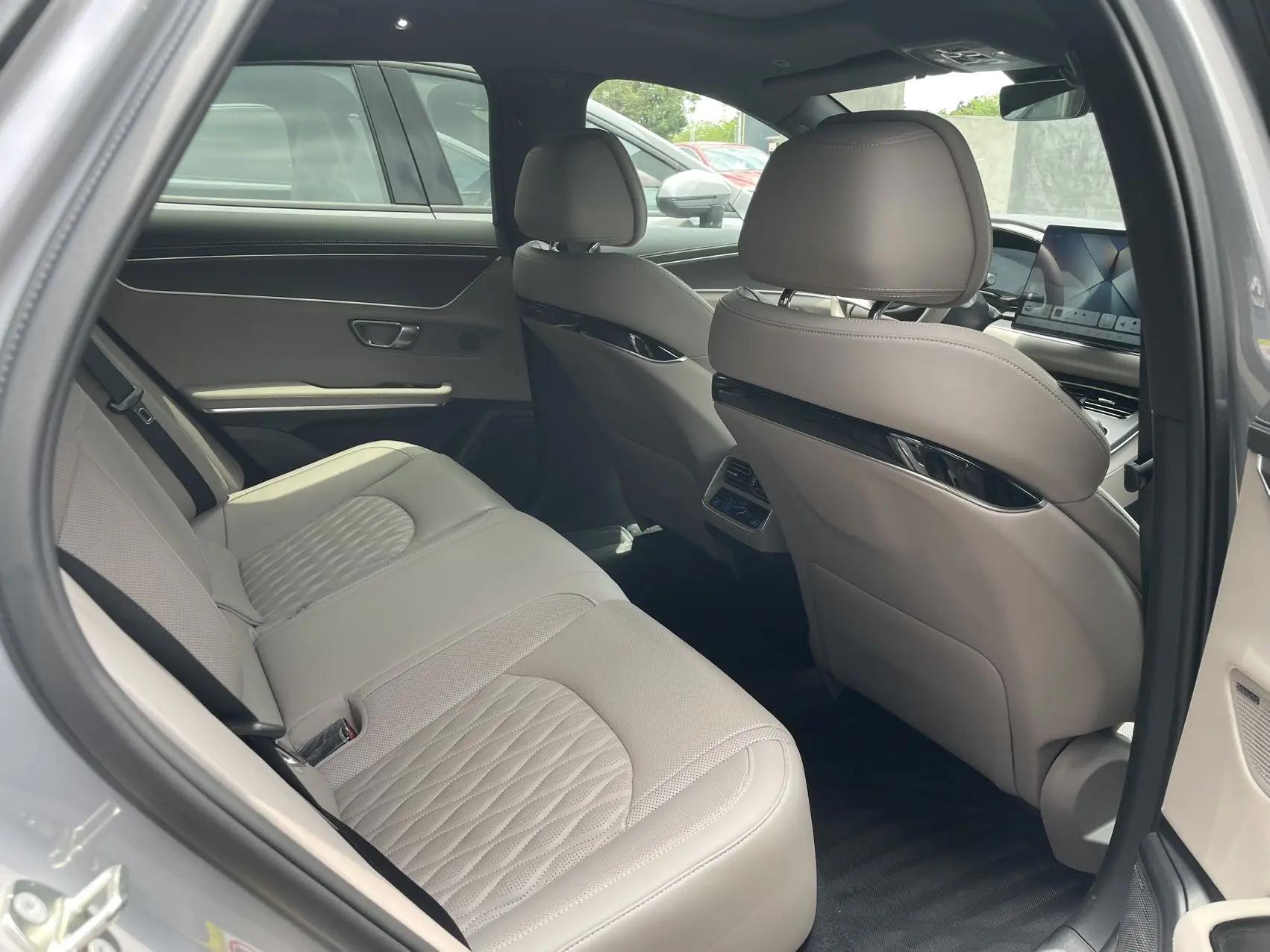 BYD 2025 Han DM-i 1.5T CVT Intelligent Driving Version 125KM Laser Radar Flagship Model Automatic Transmission 5