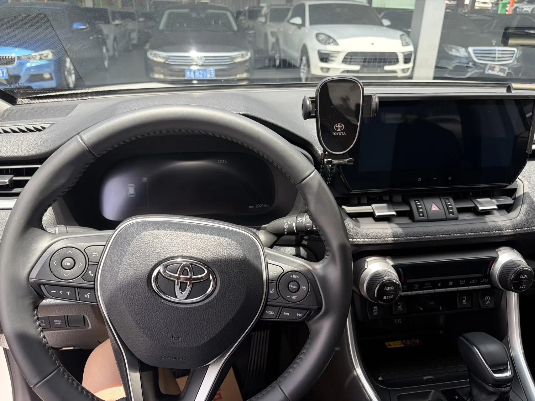 Toyota 2023 RAV4 Rongbo 2.0 Stepless Two-Drive Fashion Plus Edition Automatic Gear 5