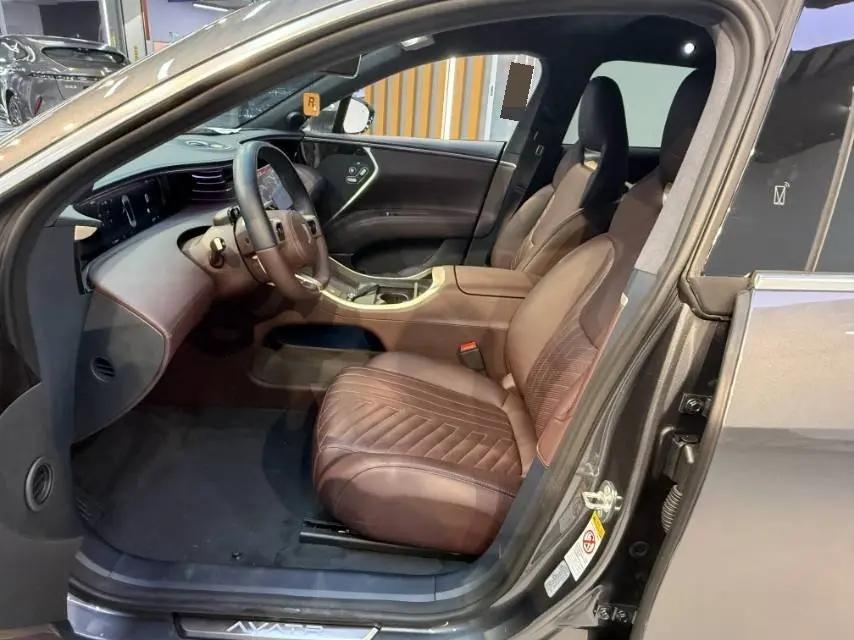 Avatr 2023 Avatr 11 Hongmeng 90-degree Rear Drive Automatic Gear 4