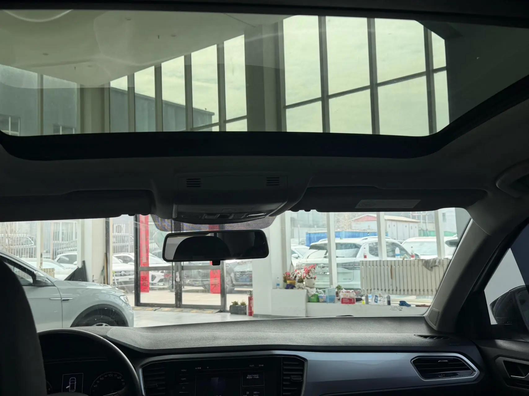 T-ROC Tange 2022 280TSI DSG Two-Drive Elite PLUS 12