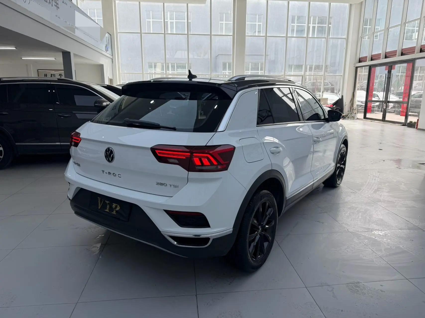 T-ROC Tange 2022 280TSI DSG Two-Drive Elite PLUS 4