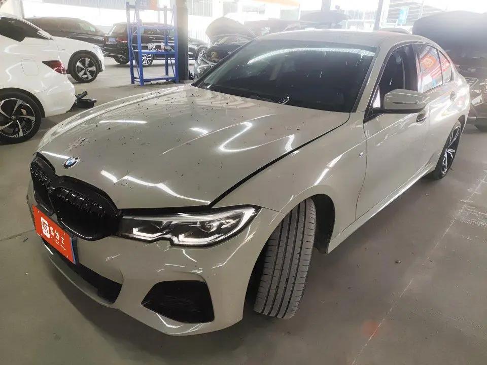 BMW 3 Series 2021 325i M Sports Suit
