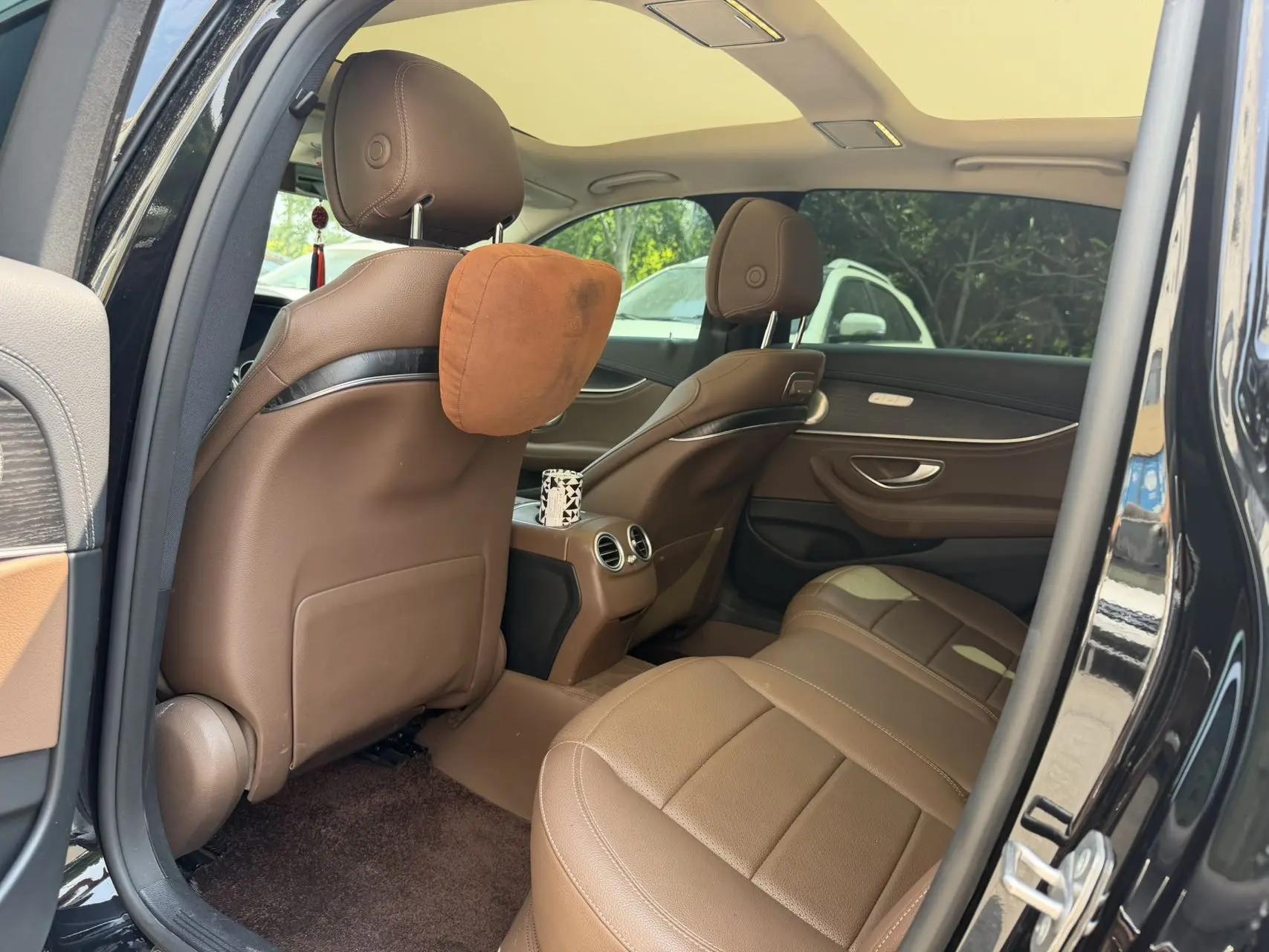 Mercedes Benz E-Class 2020 E 300 L Sports Fashion 6