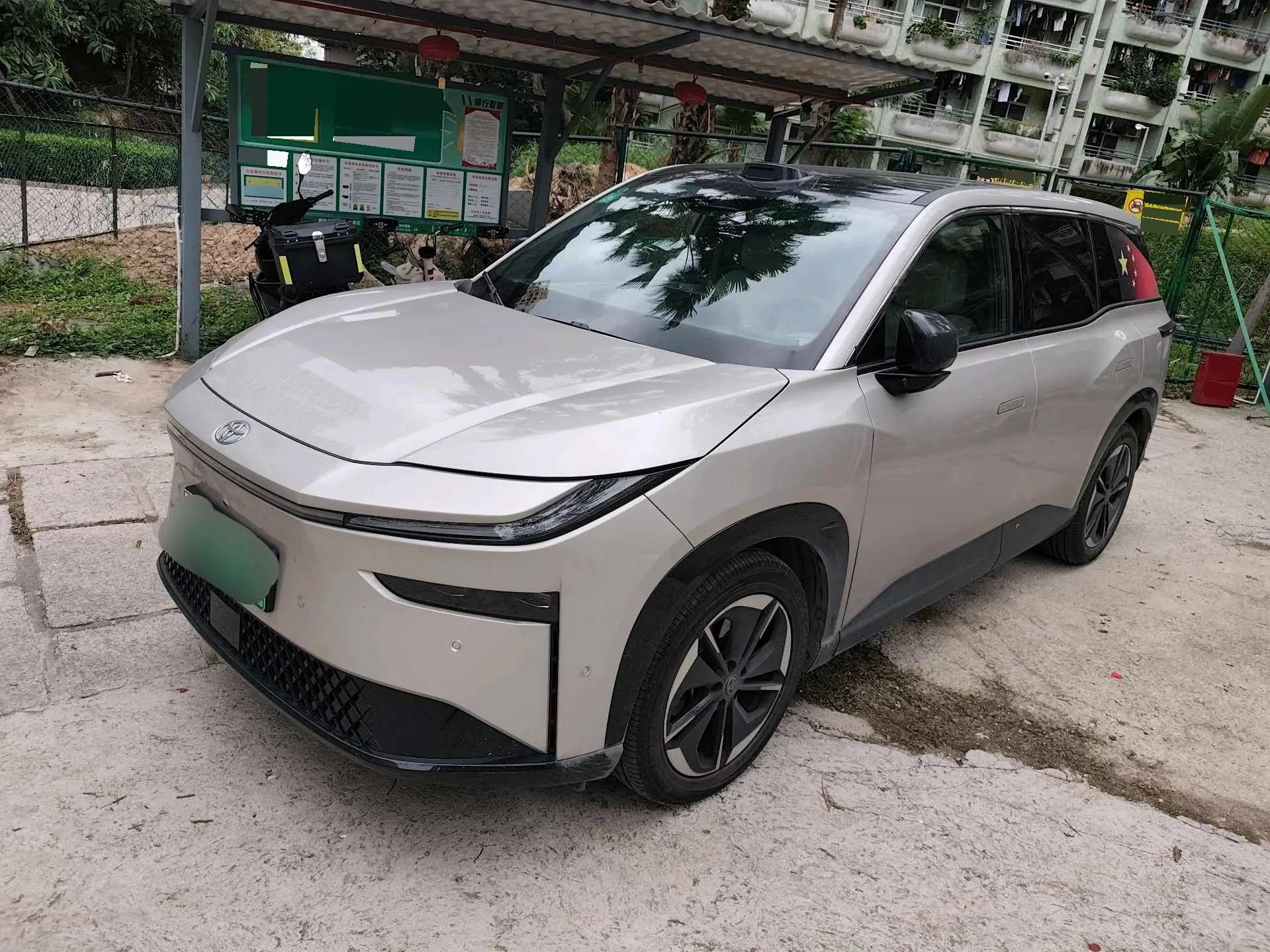 Открыть галерею: Toyota 2025 Platinum Intelligence 3X 520 Pro Advanced Intelligence Driving Edition Automatic Gear