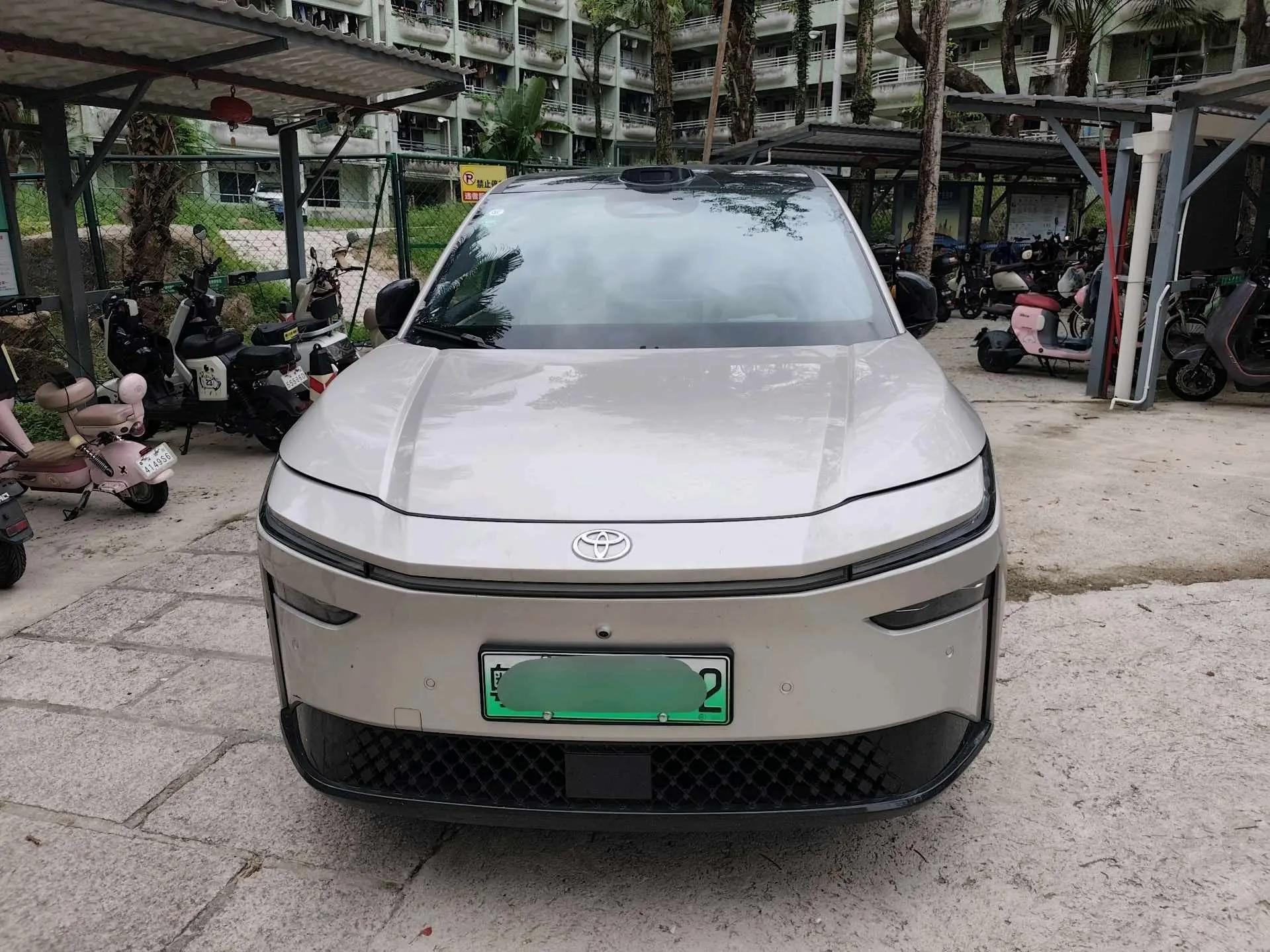 Toyota 2025 Platinum Intelligence 3X 520 Pro Advanced Intelligence Driving Edition Automatic Gear 2