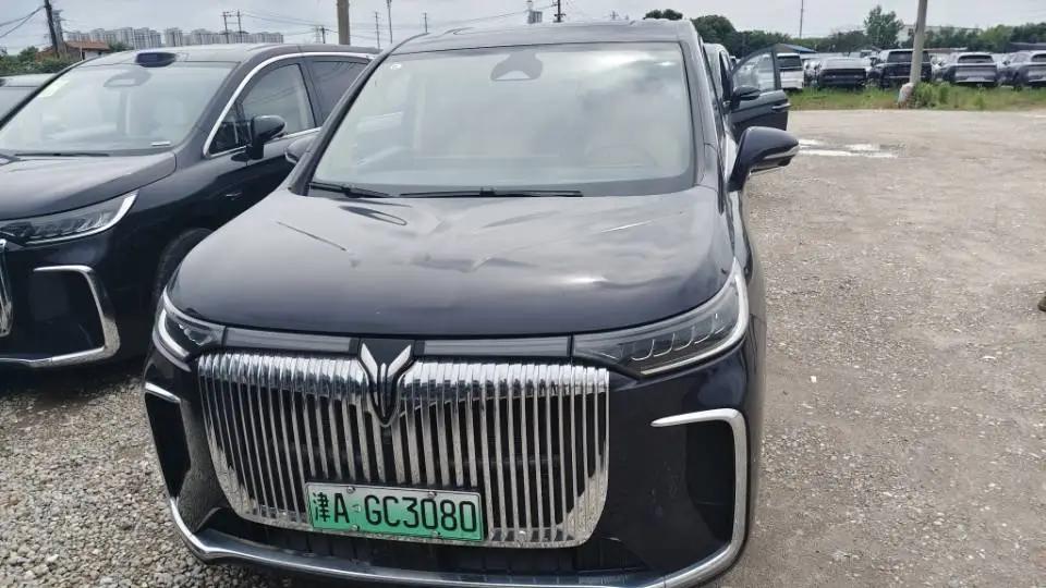 Voyah 2025 Model Dreamer PHEV 1.5T Four-Wheel-Drive Prestige Kunpeng Edition Automatic 2