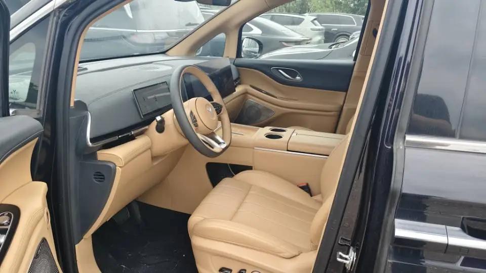 Voyah 2025 Model Dreamer PHEV 1.5T Four-Wheel-Drive Prestige Kunpeng Edition Automatic 3
