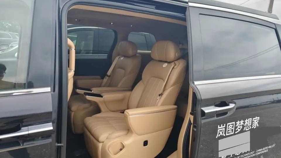 Voyah 2025 Model Dreamer PHEV 1.5T Four-Wheel-Drive Prestige Kunpeng Edition Automatic 4