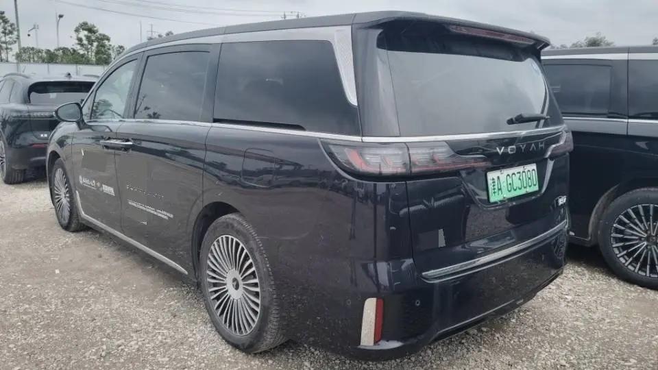 Voyah 2025 Model Dreamer PHEV 1.5T Four-Wheel-Drive Prestige Kunpeng Edition Automatic 6