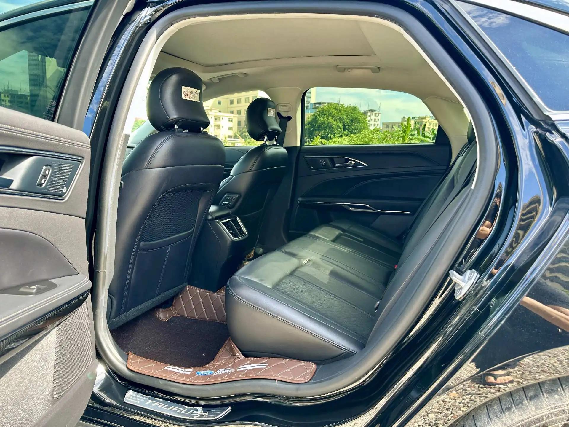 Taurus 2019 EcoBoost 245 Premium Edition 8