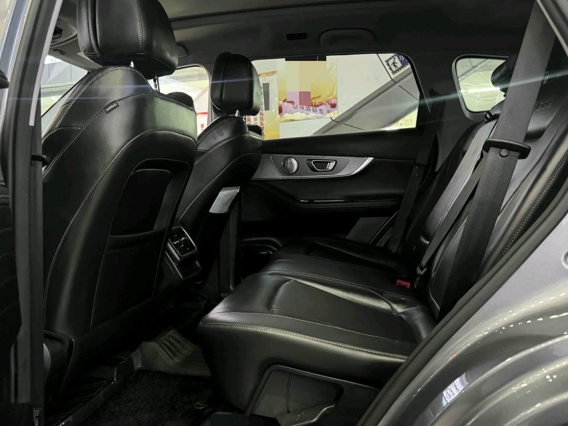 Chery 2025 Tiggo 8 PRO 1.6T 290T Two-Wheel Drive Luxury Edition Automatic 4
