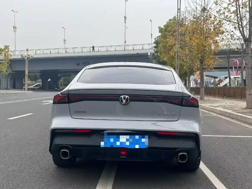 ChangAn 2023 UNI-V 1.5T Prestige Automatic 7