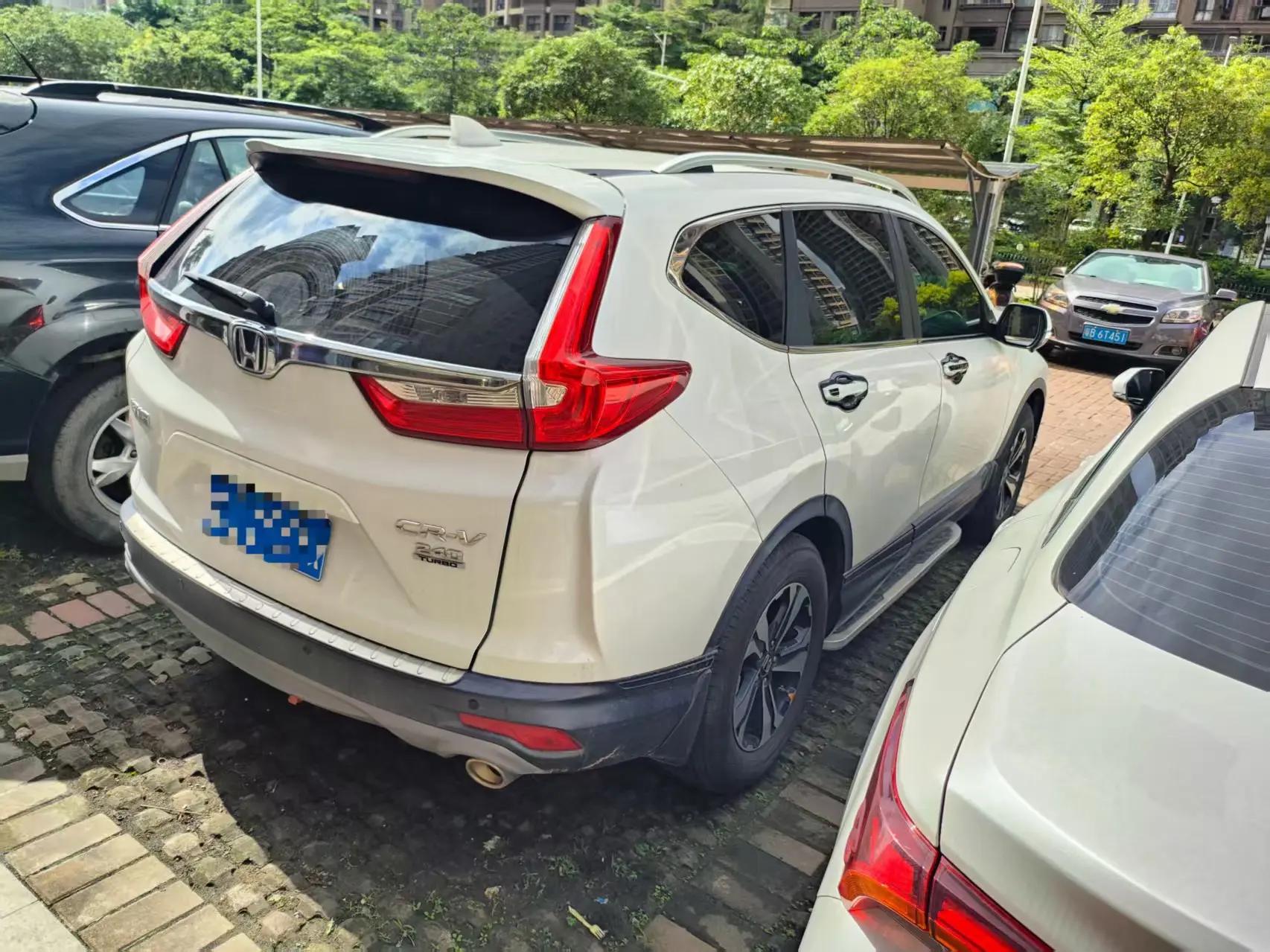 Honda CR-V 2019 Dazzling Edition 240TURBO CVT Two-Drive Comfort Edition National VI 5