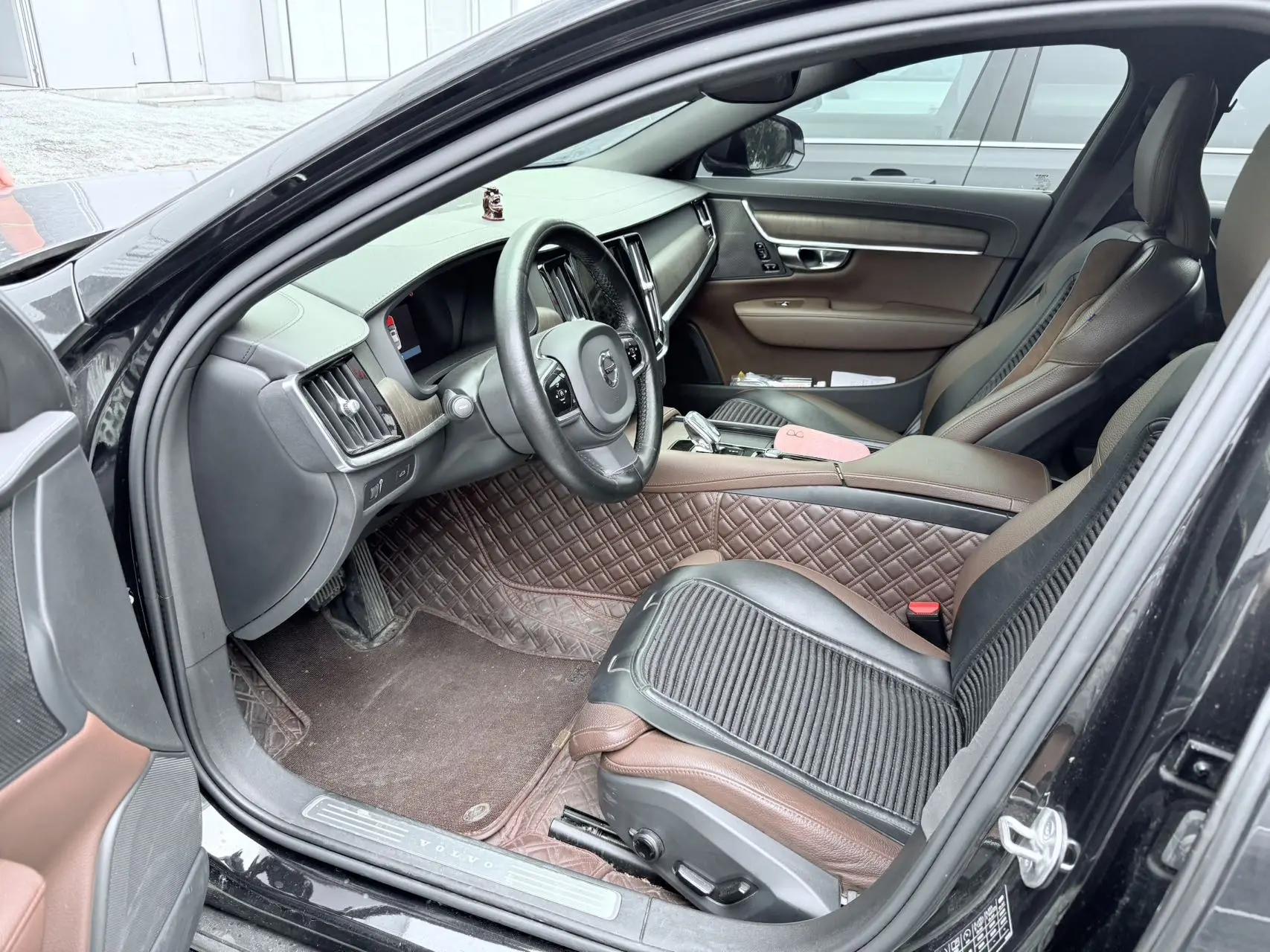 Volvo S90 2022 B5 Zhiyuan Deluxe Edition 6