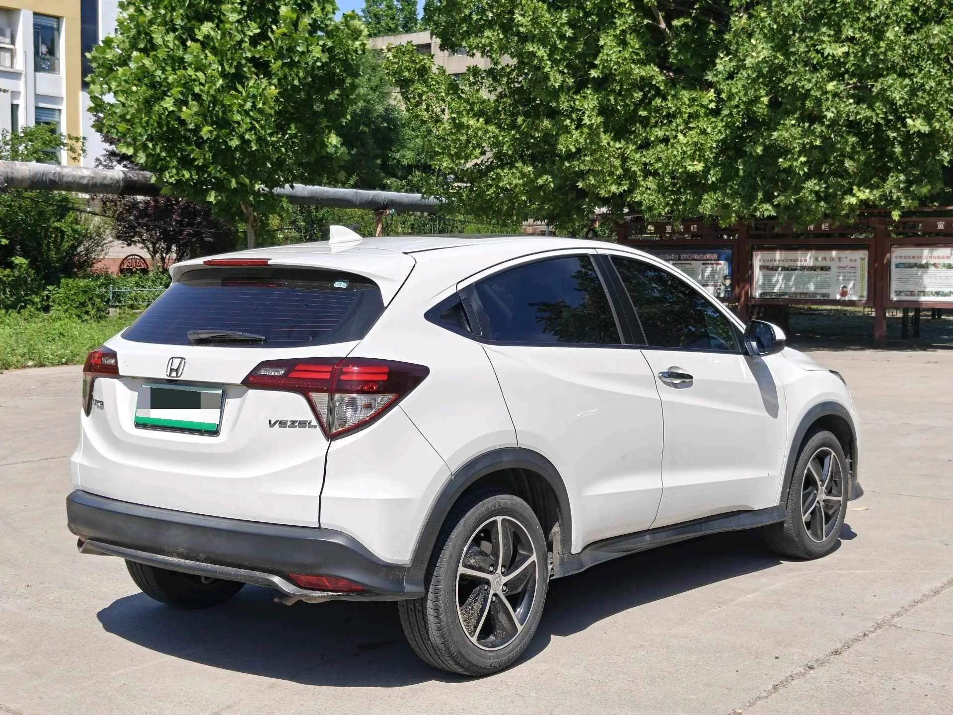 Binzhi 2020 1.5L CVT Deluxe Edition 5