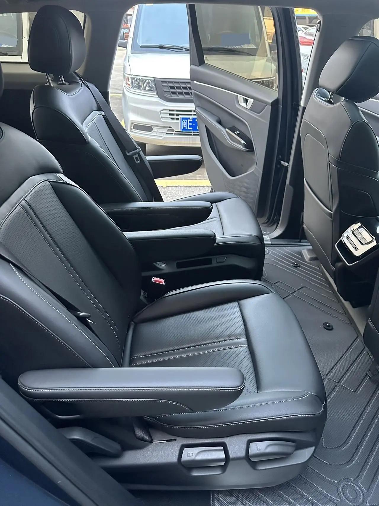 WuLing Capgemini 2022 1.5T CVT Honorable Model 11