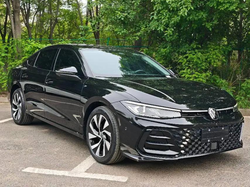 Volkswagen 2025 Passat Pro 2.0TSI 380TSI Star Dragon Edition Automatic Gear 3