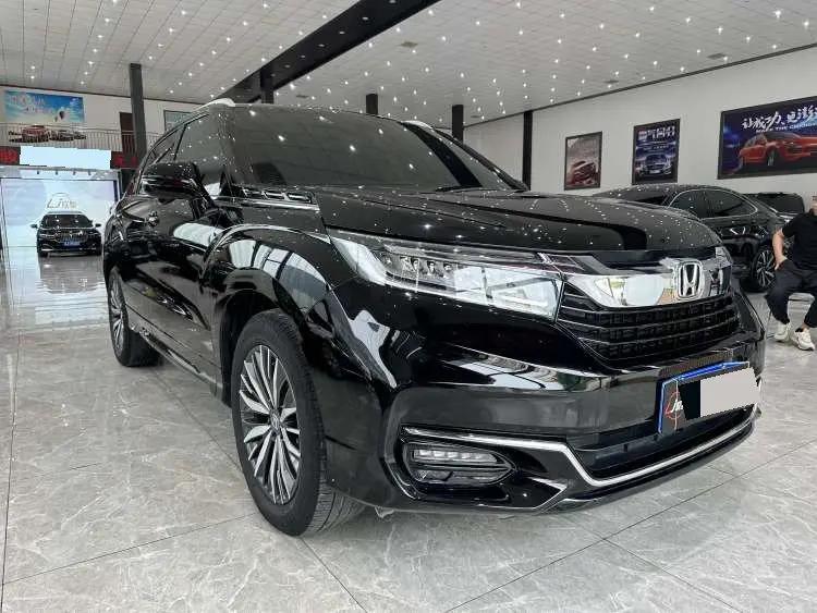 Crown Road 2020 370TURBO 4-wheel Drive Premium Edition 2