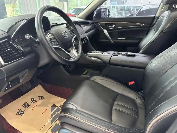Crown Road 2020 370TURBO 4-wheel Drive Premium Edition 6