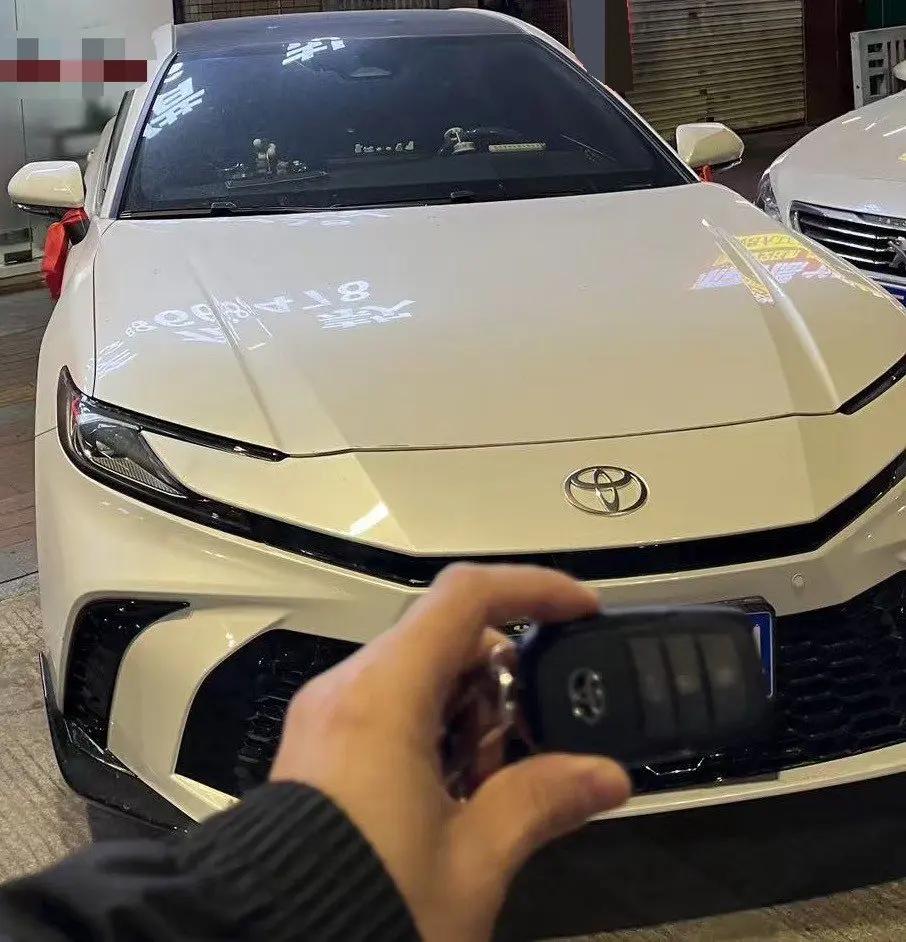 Toyota 2026 Camry 2.0S Stepless Sports Edition Automatic Gear 2
